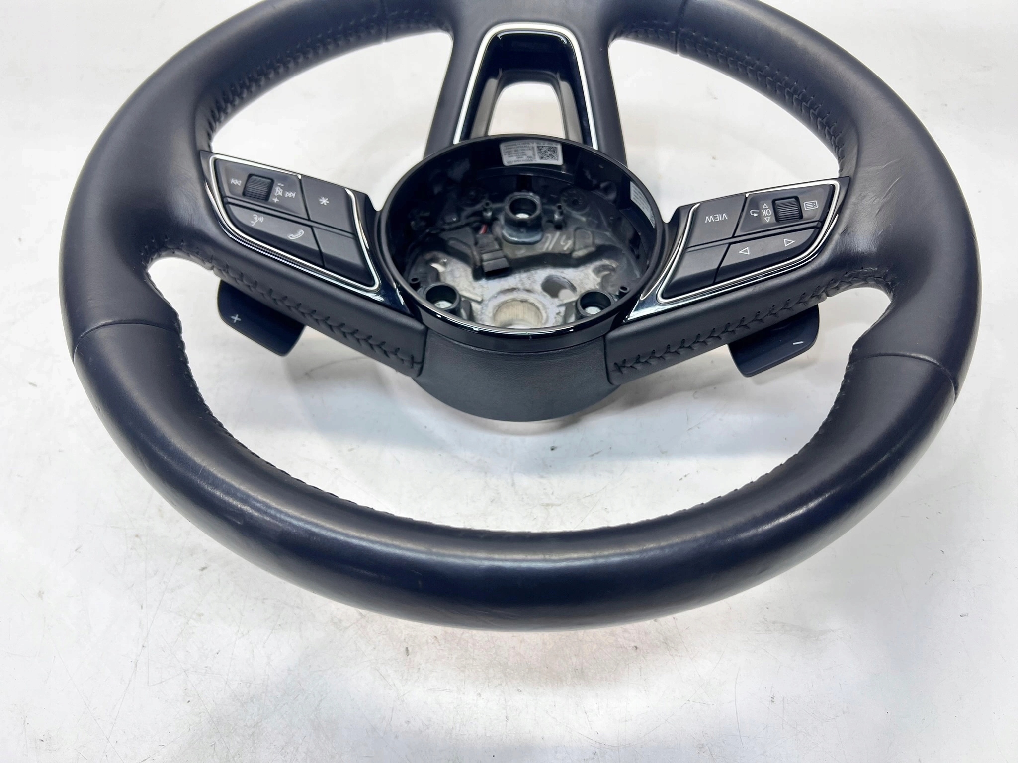 volant cuir MULTIFUNKCJA avec la direction AUDI A4 B9 8W0419091EK 1/25