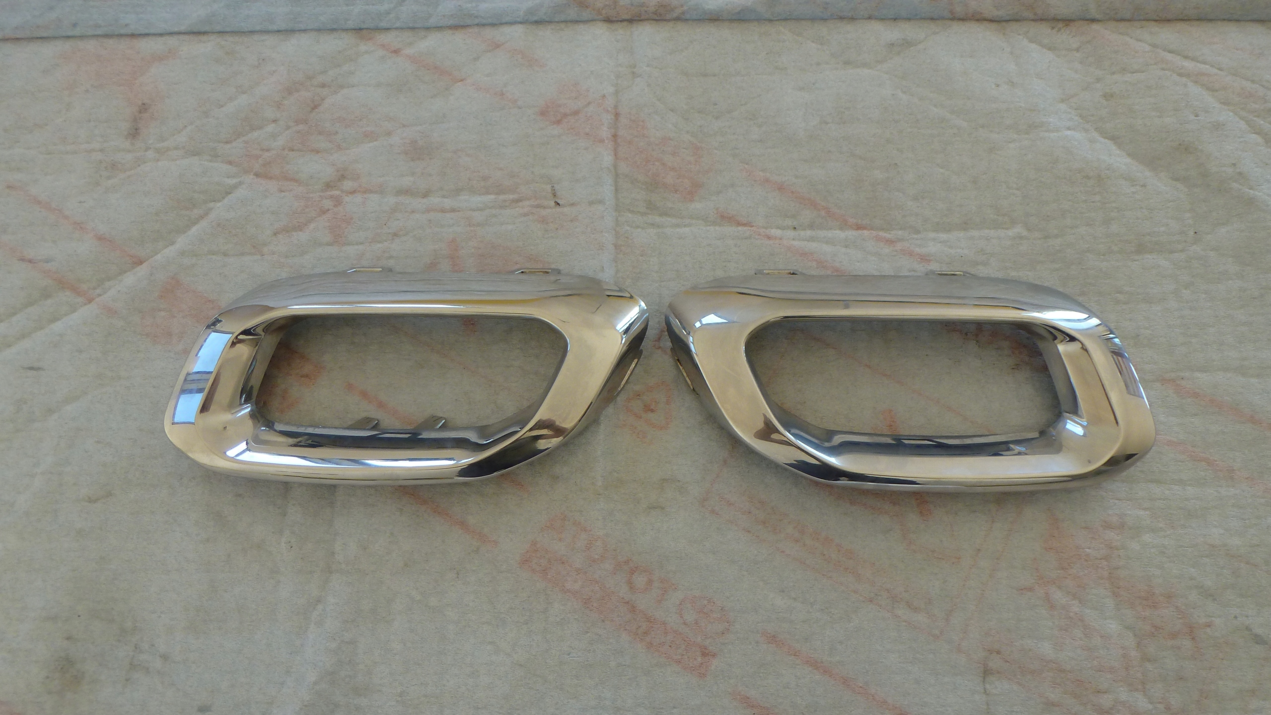 MERCEDES W167 наконечник хром лівий a1678856900