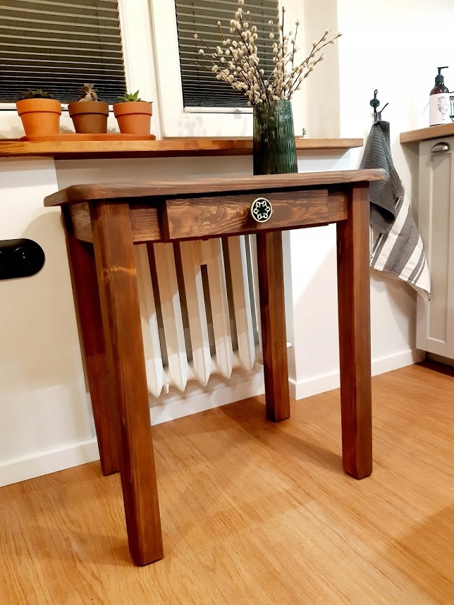 

Masywny stół 70x60 z szufladą stolik sosnowy bar