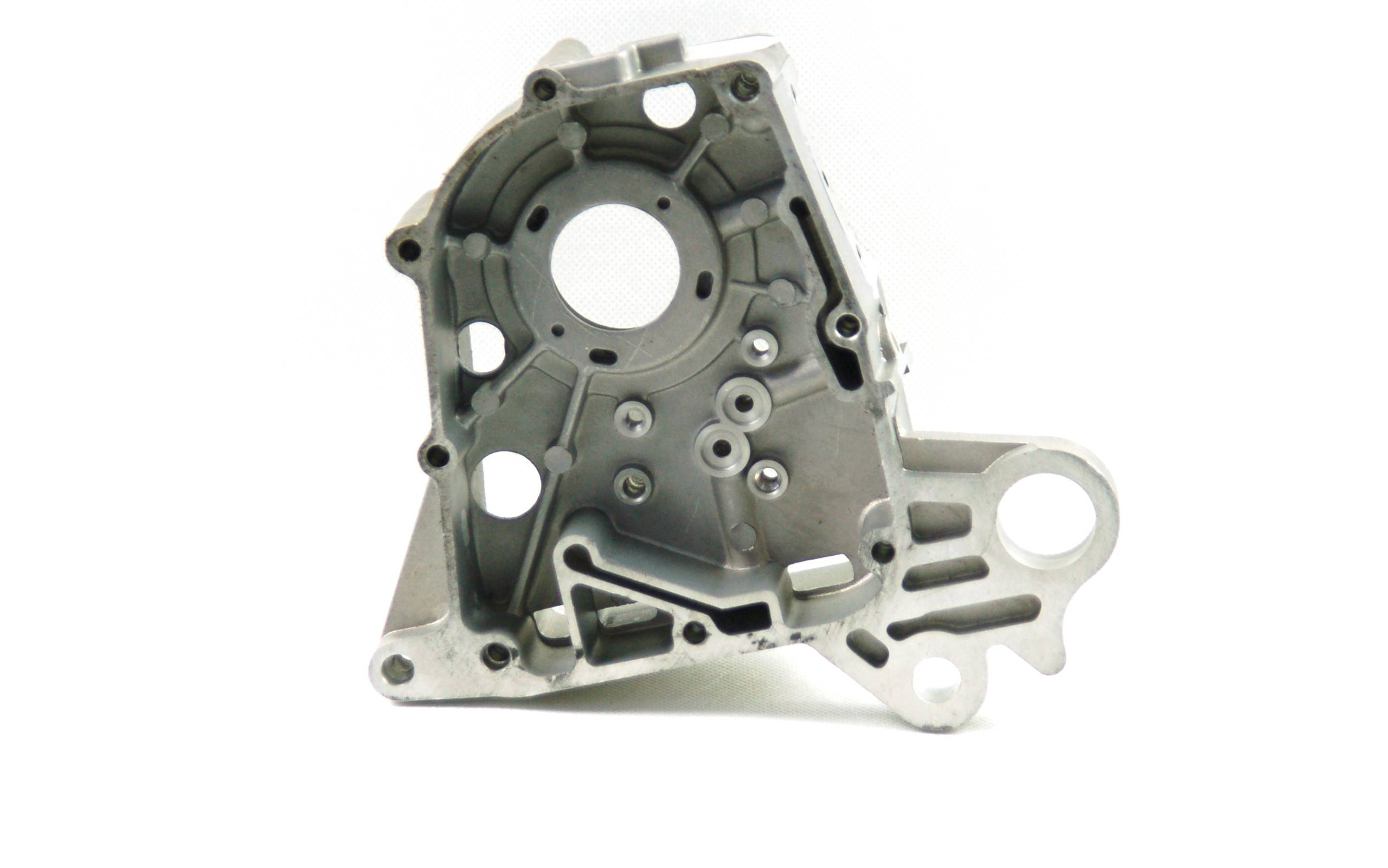 2078704025283 - Картер двигателя правый для скутера Ураган 1
