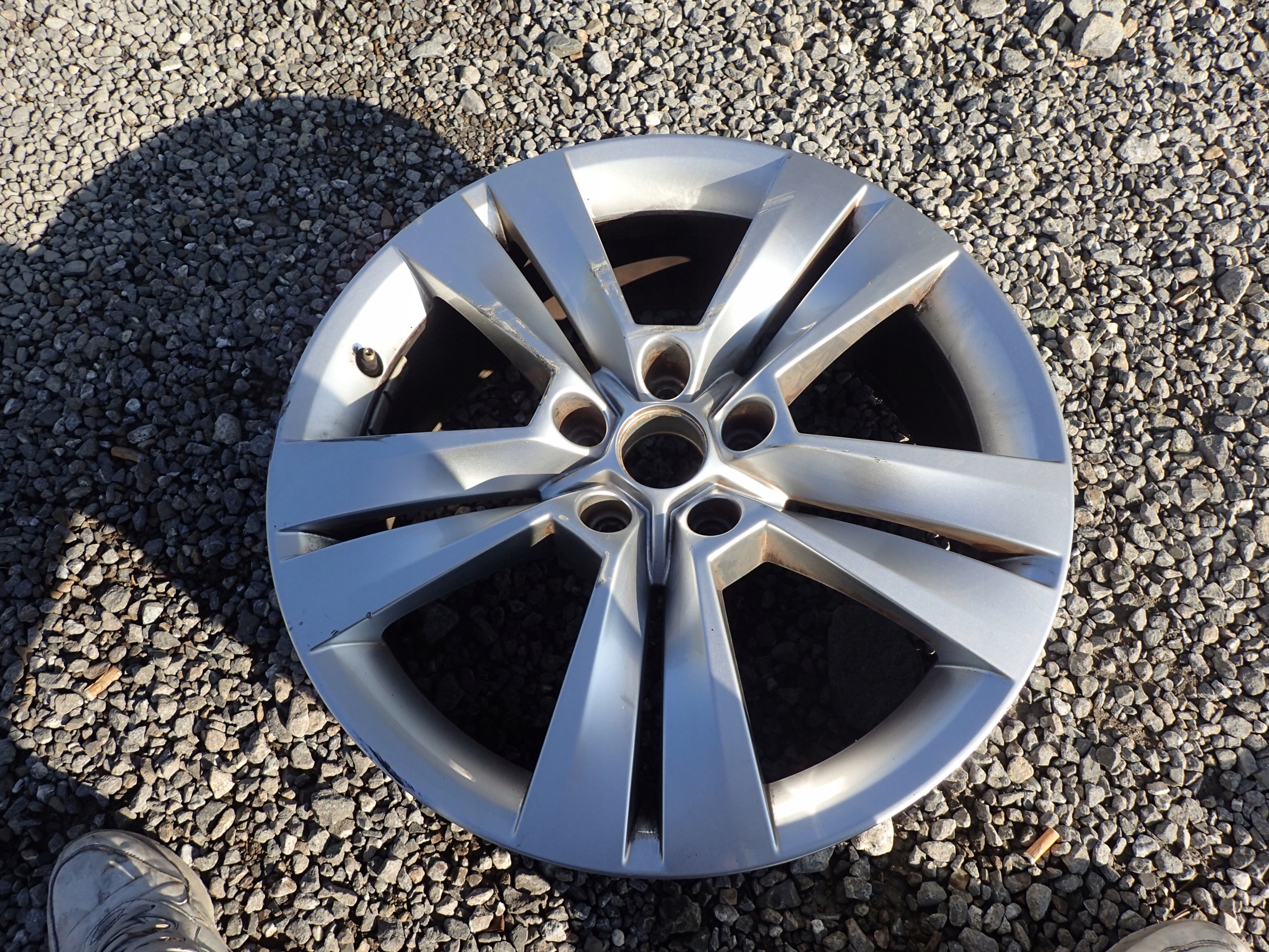 disk hliníkový SKODA 5X112 18" 7J ET45 57A601025