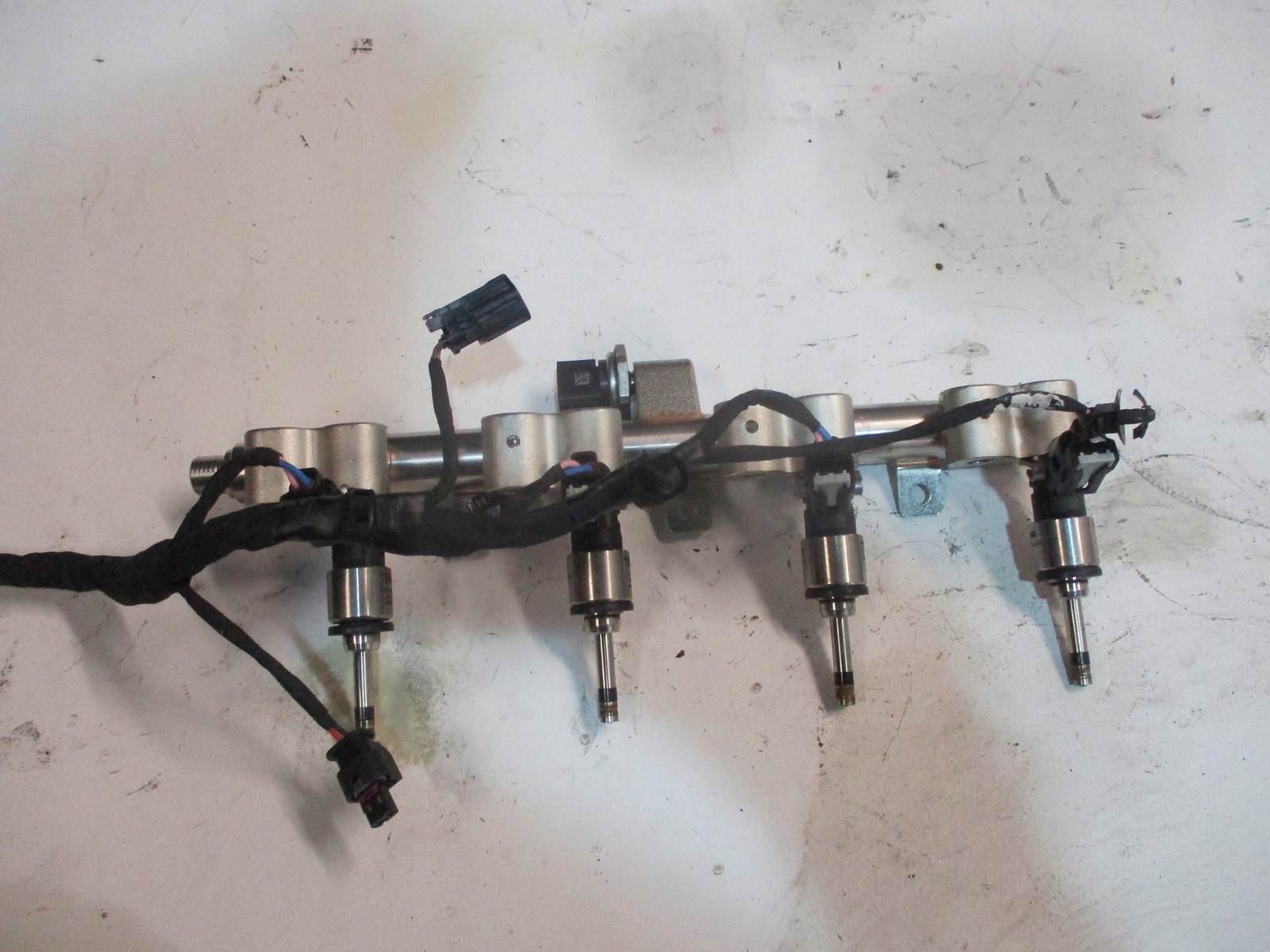 RAMPE INJECTION KIA NIRO II 1,6HYB 35300-08HA0