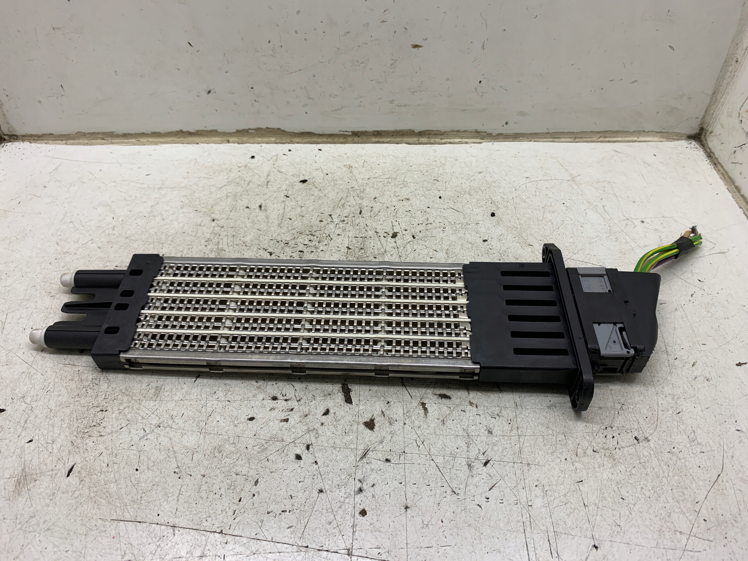 Radiateur / refroidisseur Électrique Bloc de chauffage complet A52103100 CITROEN BERLINGO II