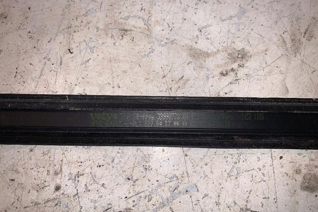 потолок volvo V70 II (SW) 39992748 2005