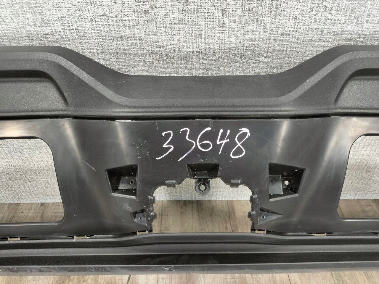 MG MG4 EV 2022-> SPOILER bumper rear part P11192466