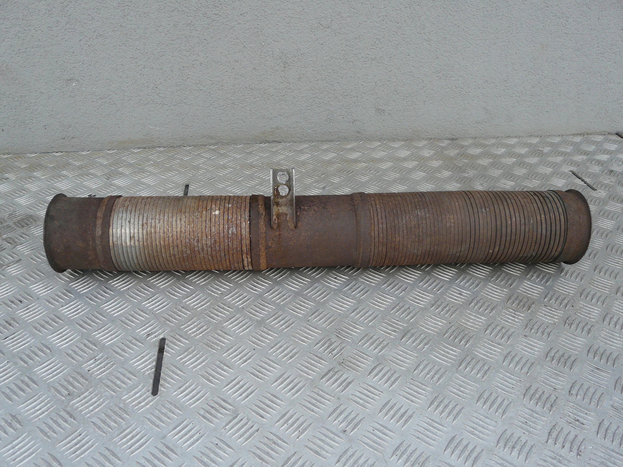 ВИХЛОПНА ТРУБА ГНУЧКА SCANIA R EURO 4 HPI