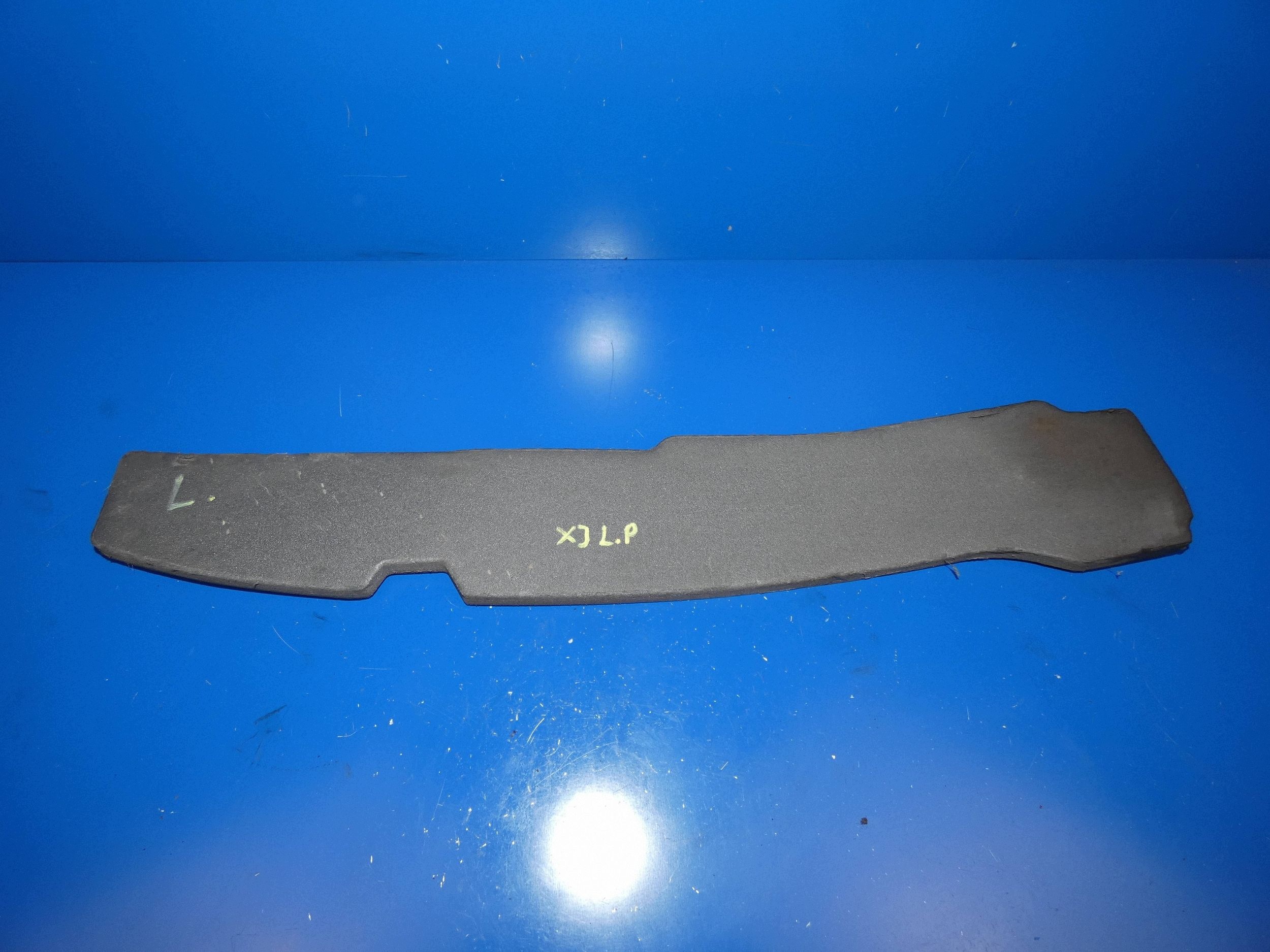 Insonorisation Aile Avant Bouche buse Gauche Jaguar XJ X351