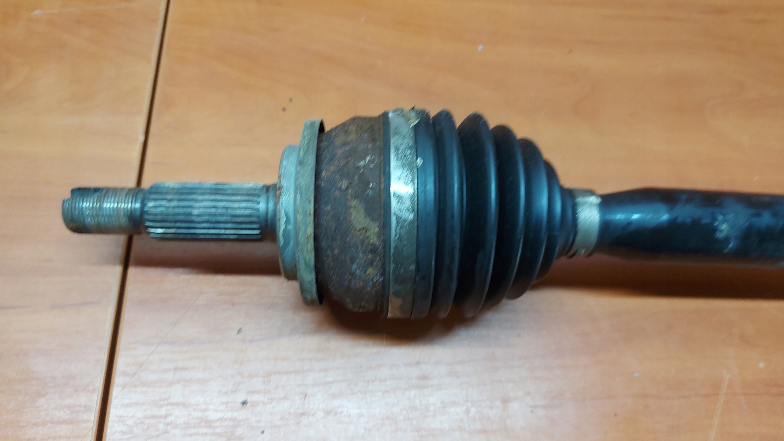 semi-axis joint right right front TOYOTA AURIS II 12- 1.6 1.4