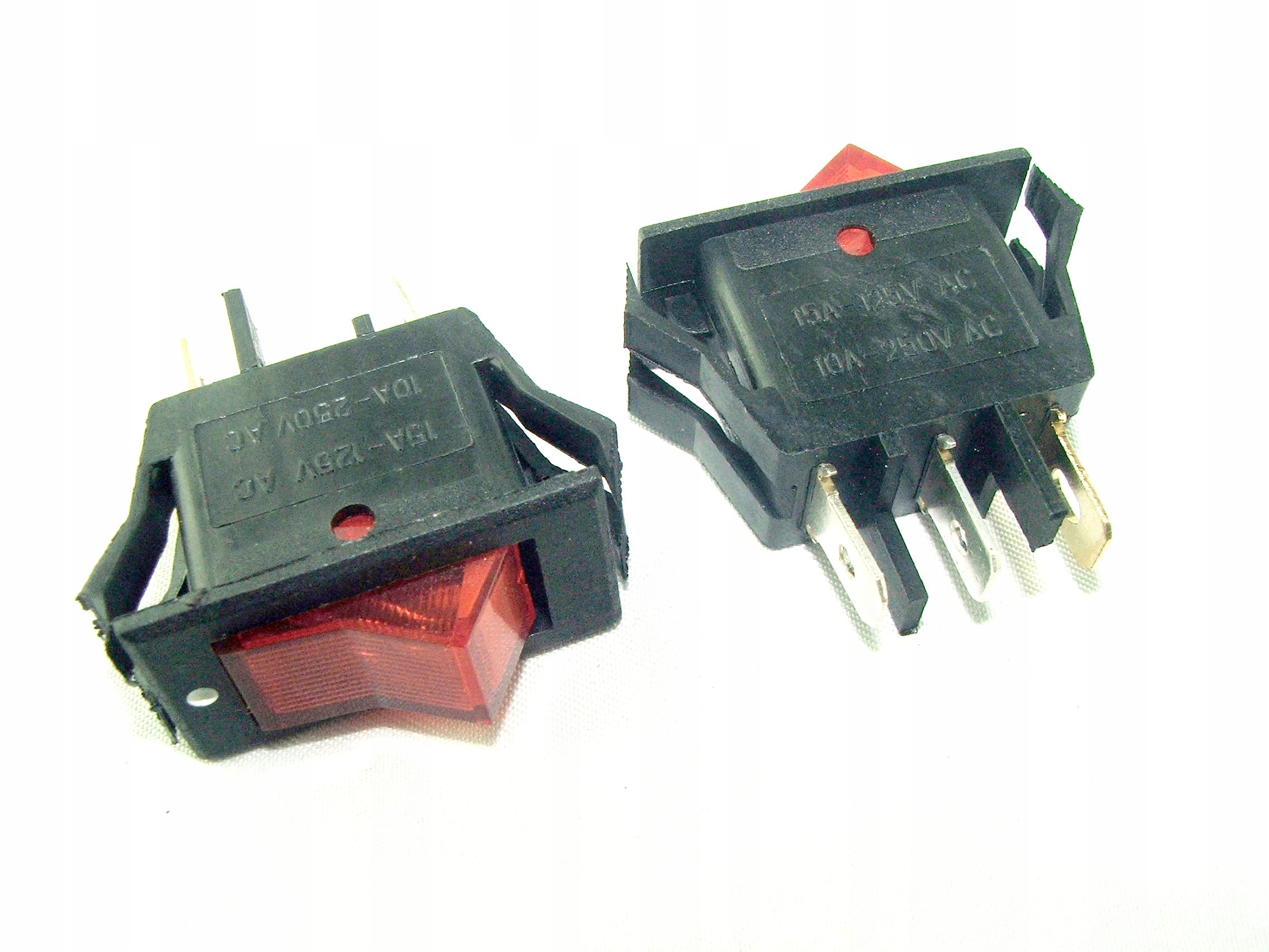 

Przełącznik Czerwony 15A On-off IRS-1-6C