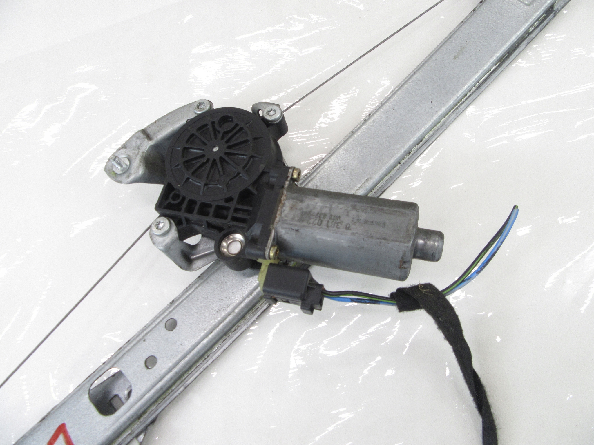 window regulator left rear part BMW 3 e46 sedan KOMBI connecting spoiler