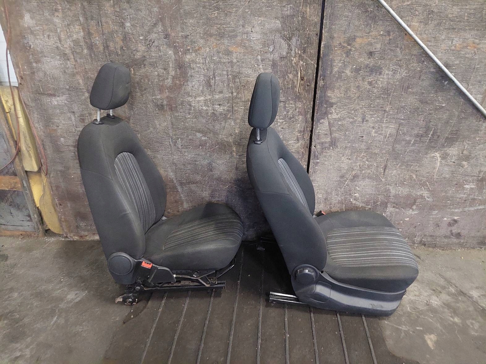 KOMPLET seats left right front + seat rear part + side FIAT PUNTO EVO