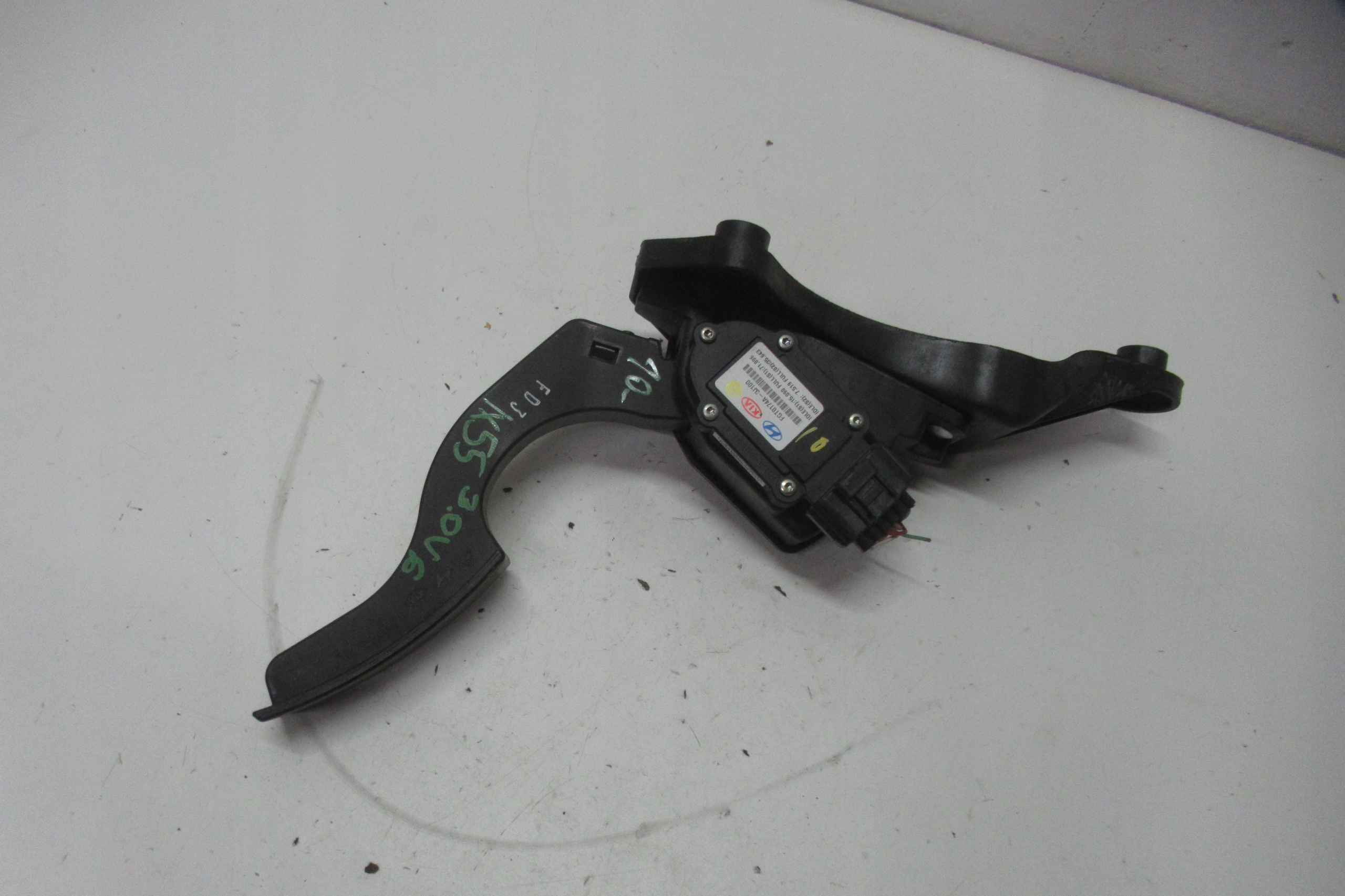 HYUNDAI IX55 10R accelerator pedal potentiometer
