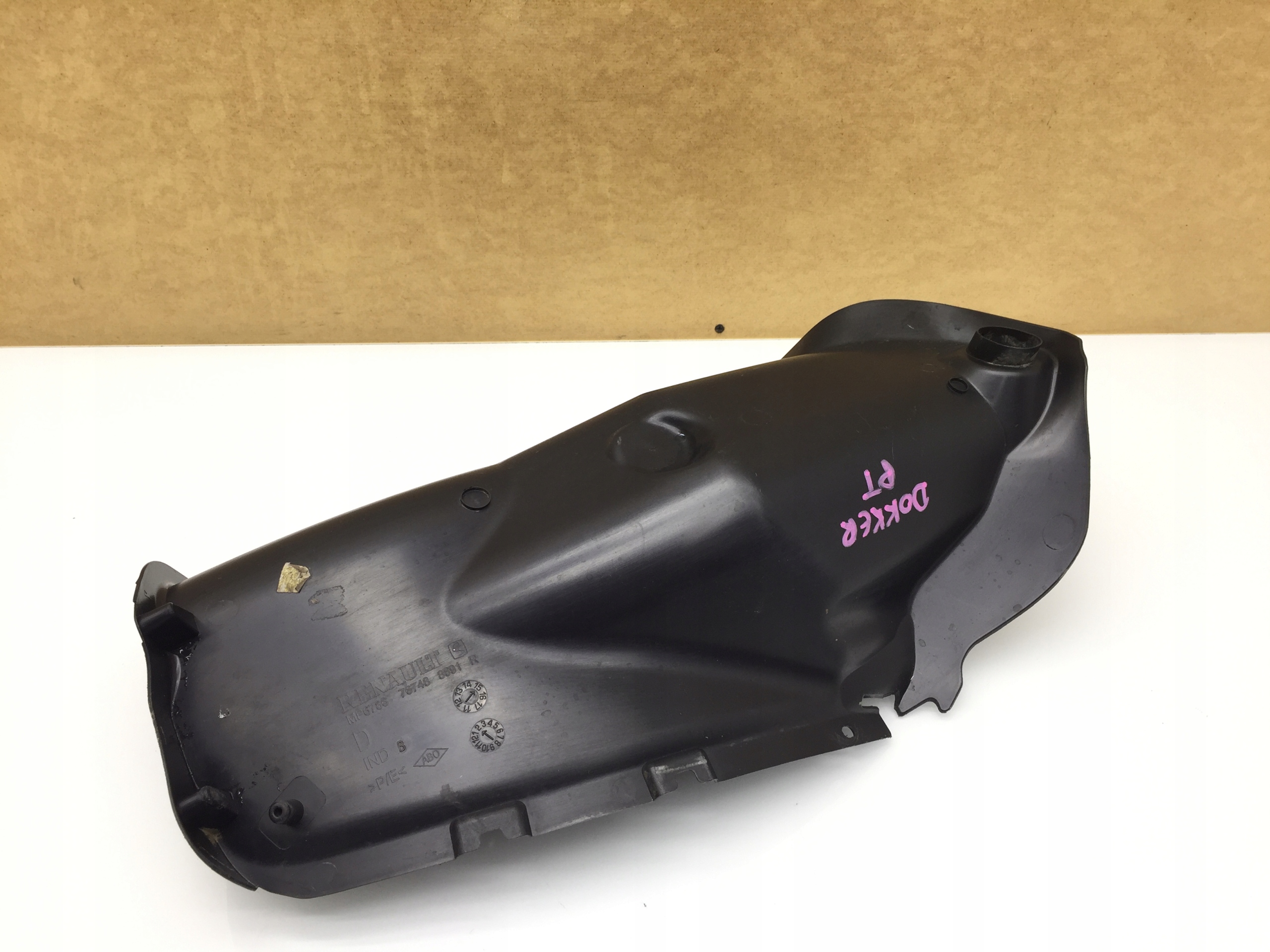 Dacia DOKKER 2012- подкрылки задний правый