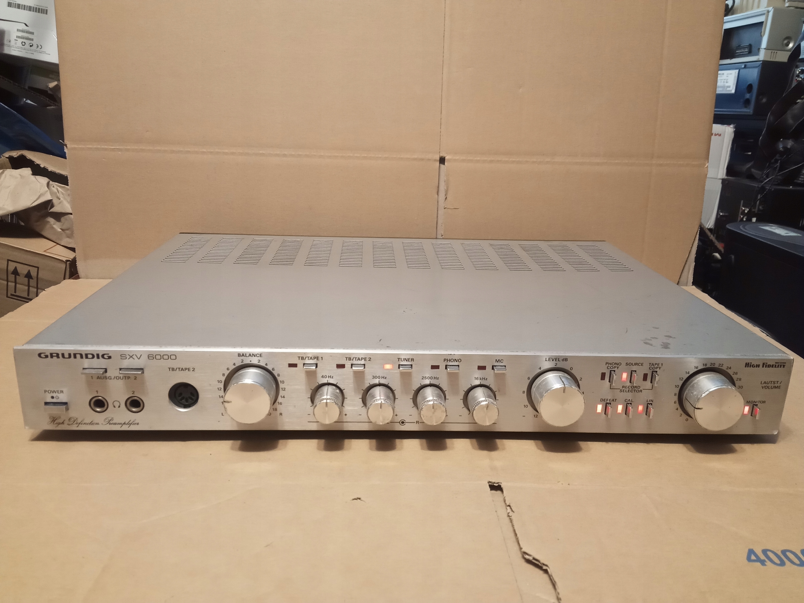 Предусилитель Grundig SXV-6000