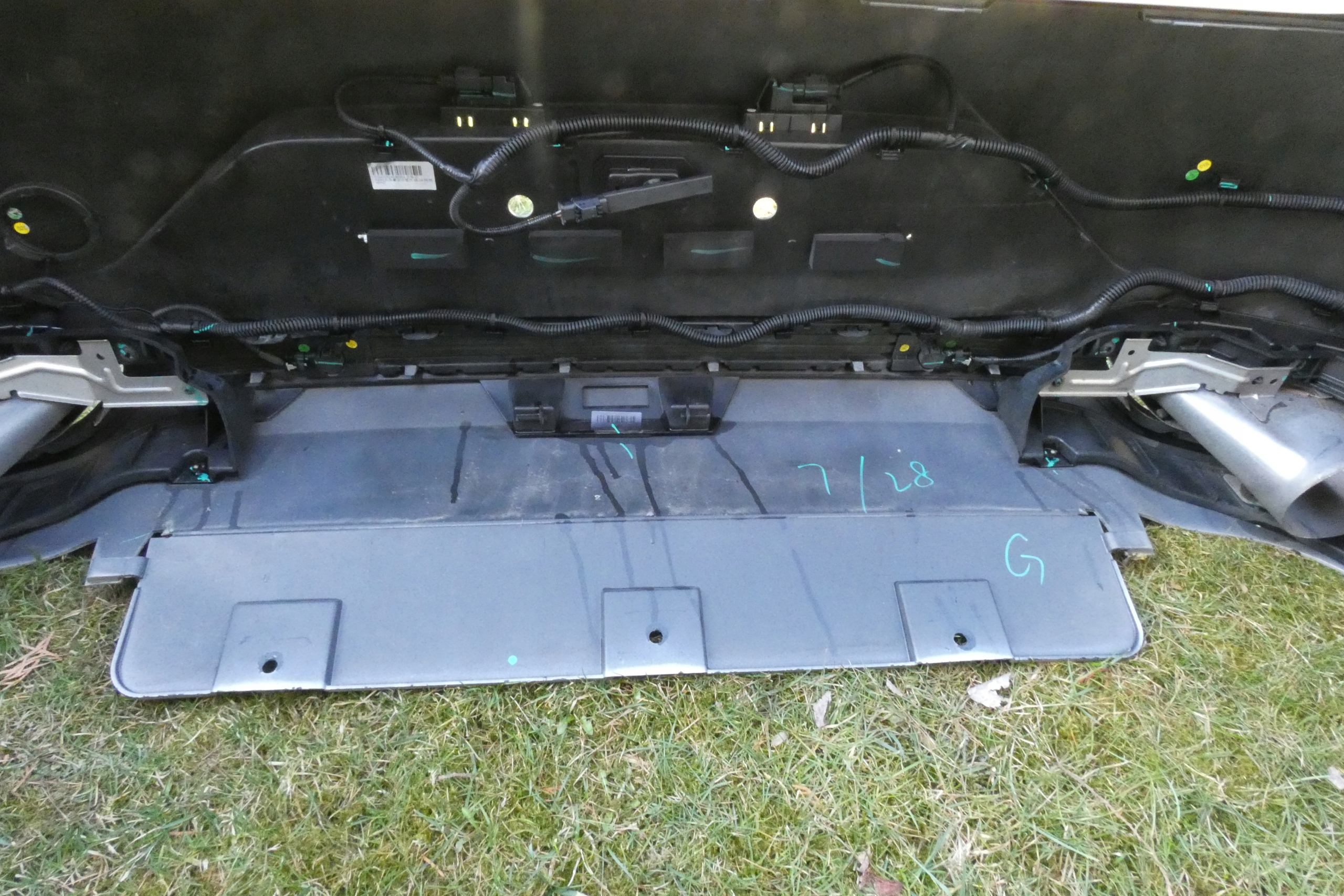 Stoßstange CITROEN DS9 20-23 heck hinten 6XPDC EPC