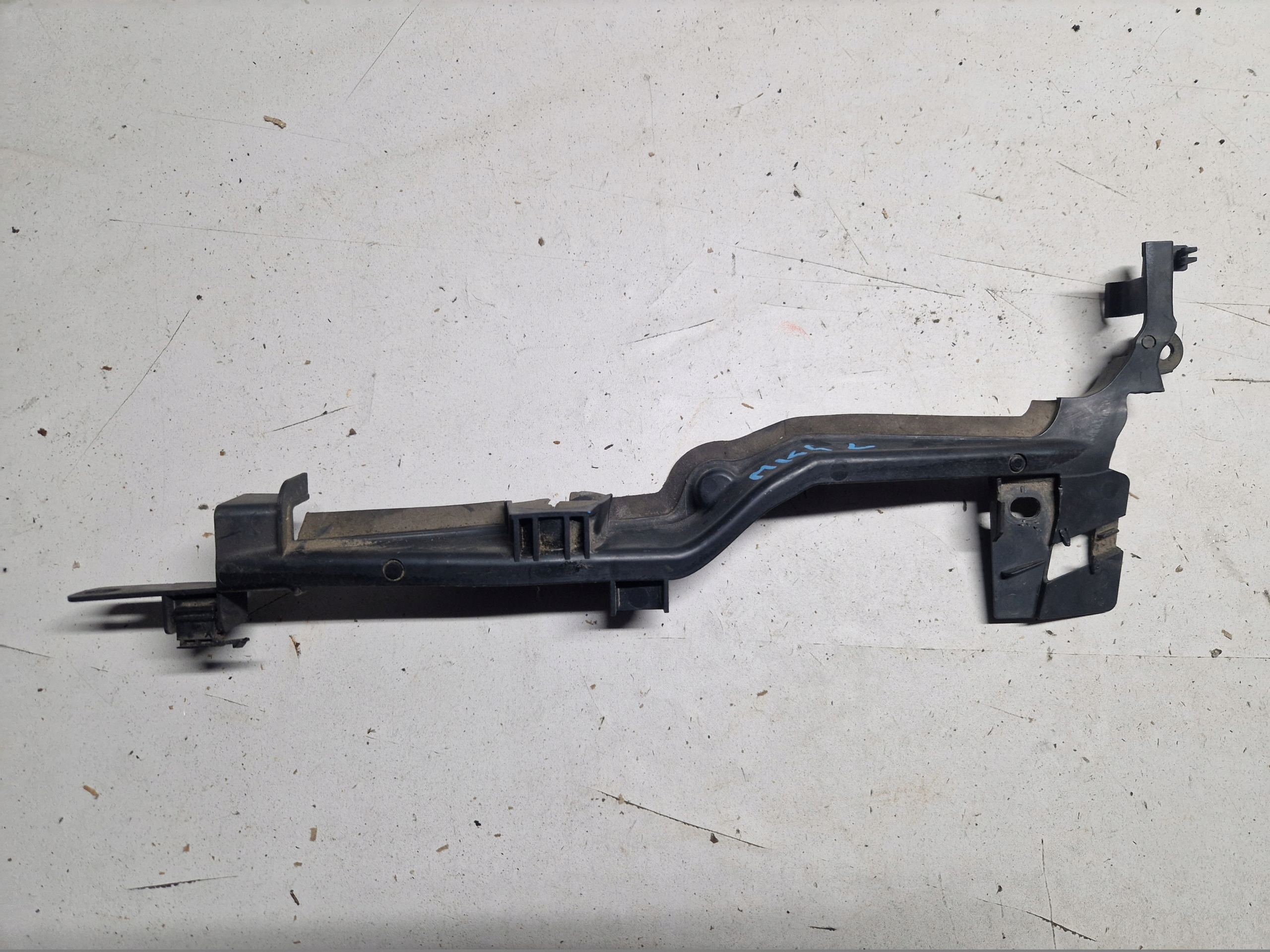 kryt blatníku levá FORD MONDEO MK4 7S71-A02477-AD