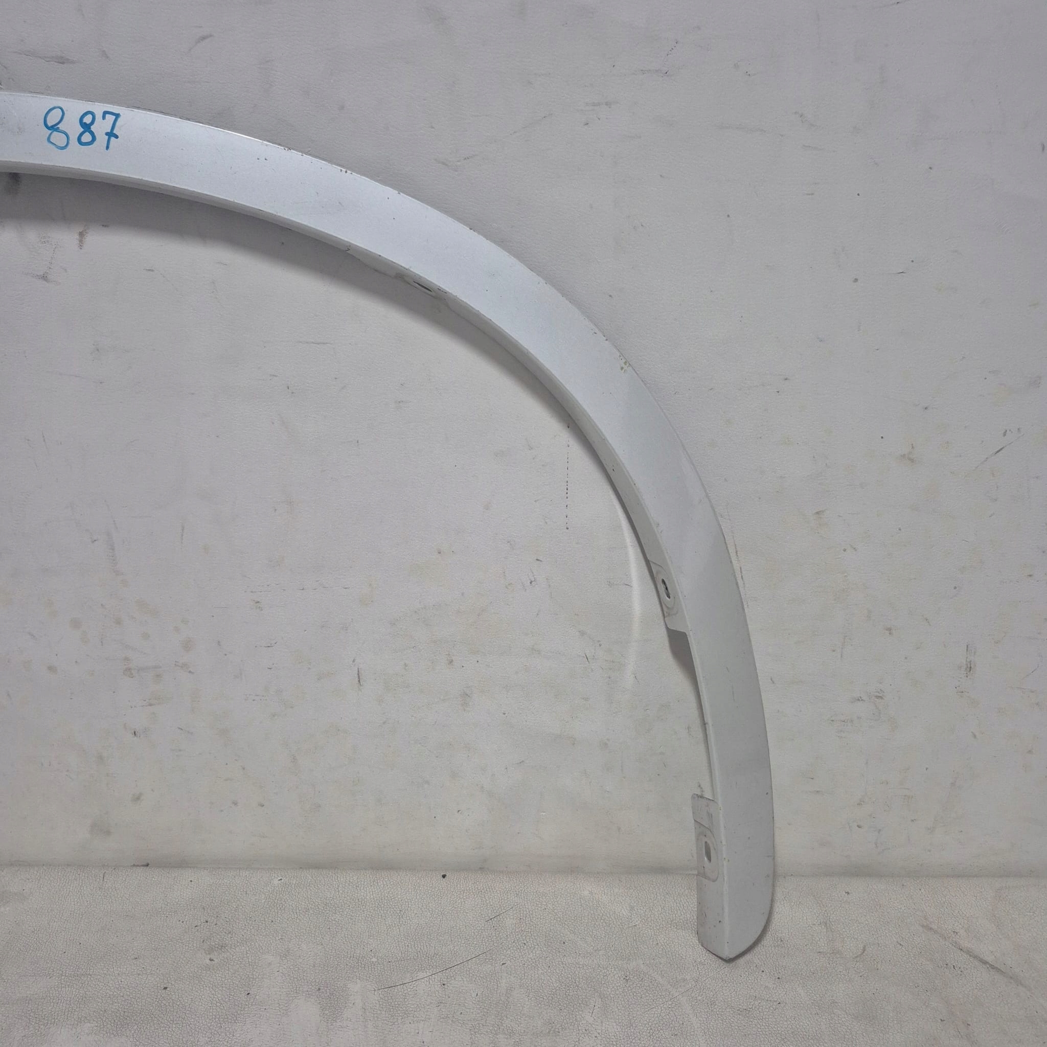 BMW X1 F48 m-packet 15-22 moulding cap right front