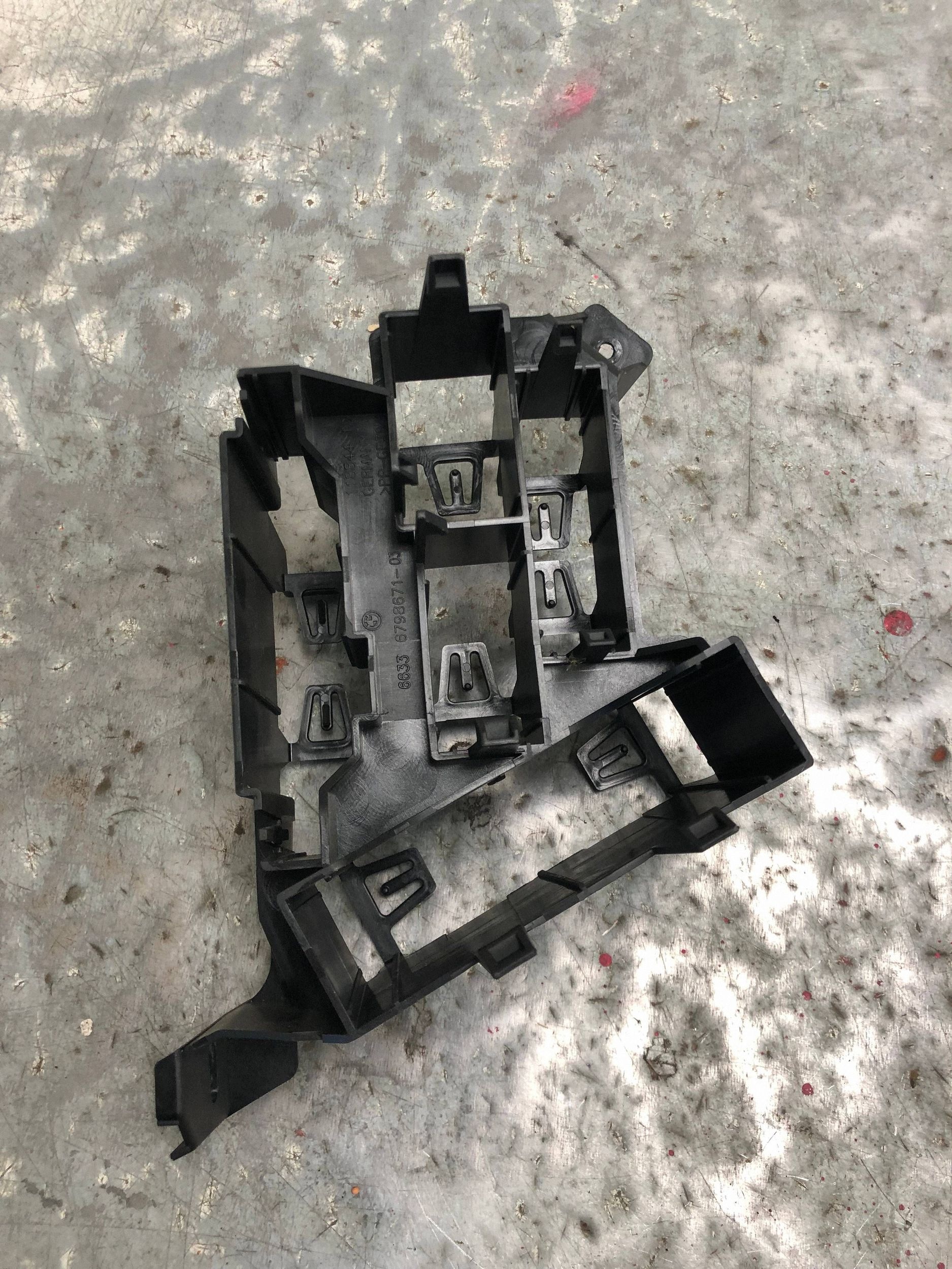 bracket holder MODULU BMW F30 6798671