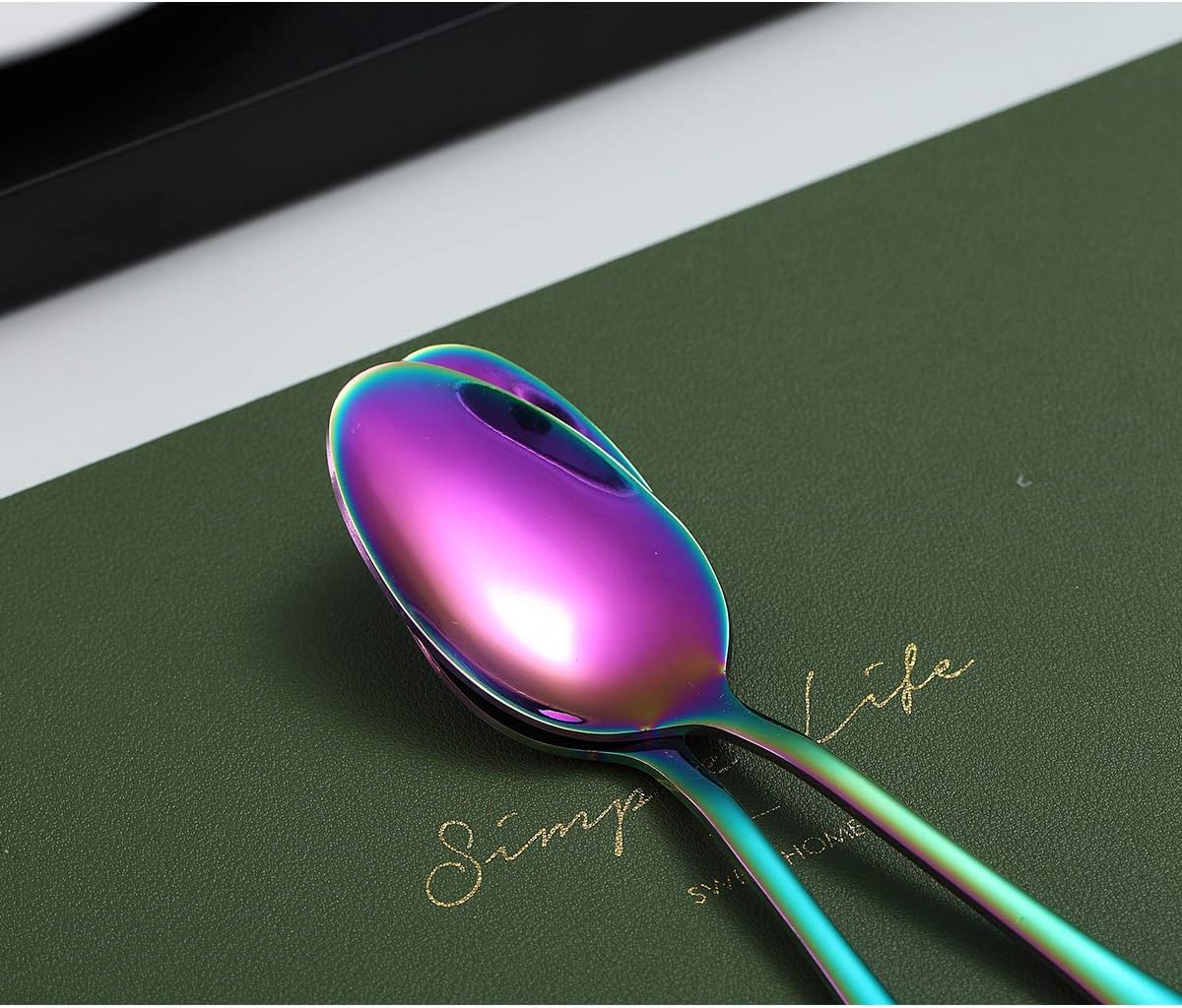 Łyżeczki tęczowe opalizujące 6 sztuk prezent oryginalne komplet łyżeczek EAN (GTIN) 6096247073017