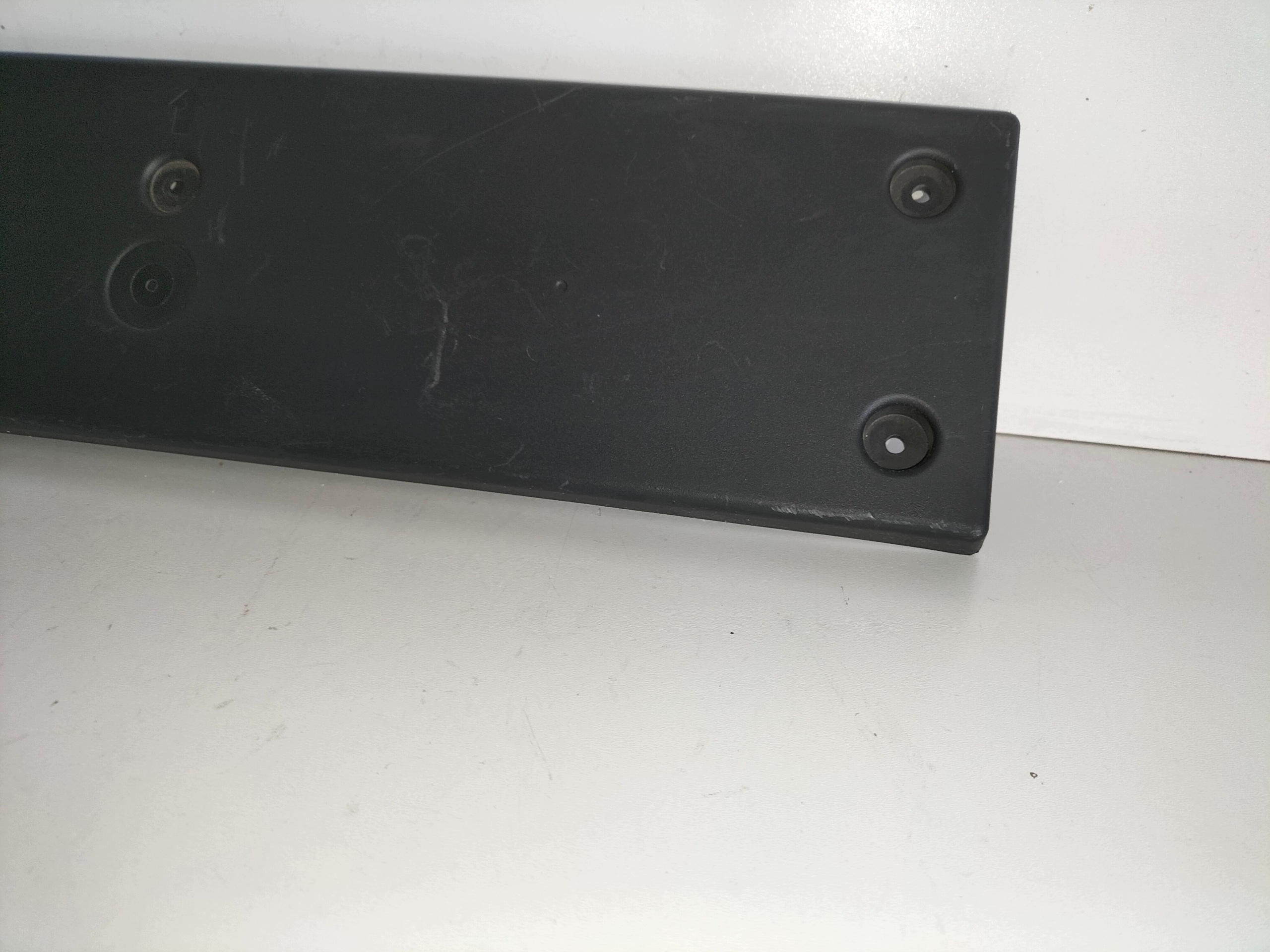 pad below tablice registration front KIA X-CEED XCEED II 26