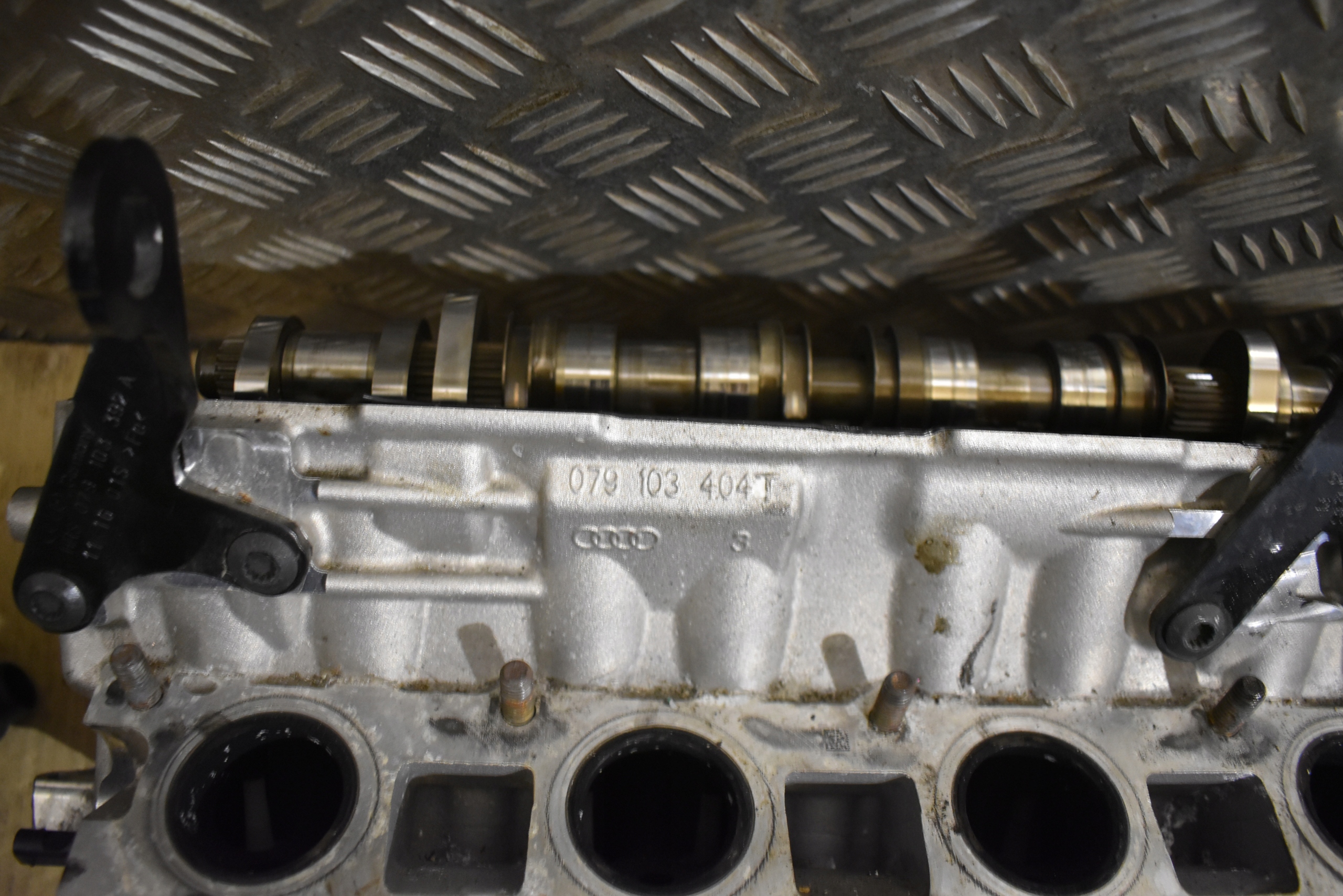 ГОЛОВКА ГБЦ Двигателя правая 1 - 4 Audi RS6 RS7 C7