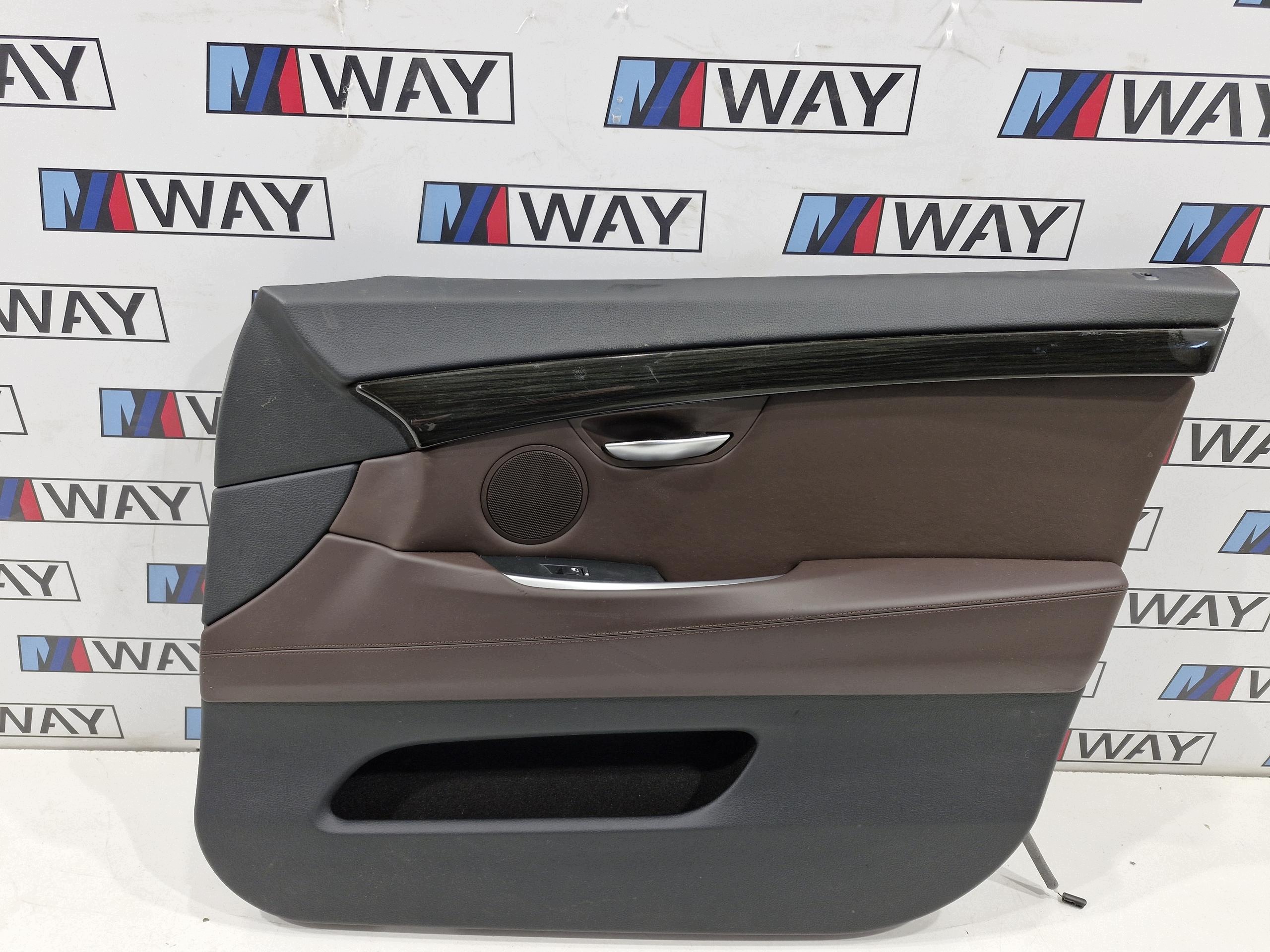 1774244 BMW F07 5GT side upholstery right front leather