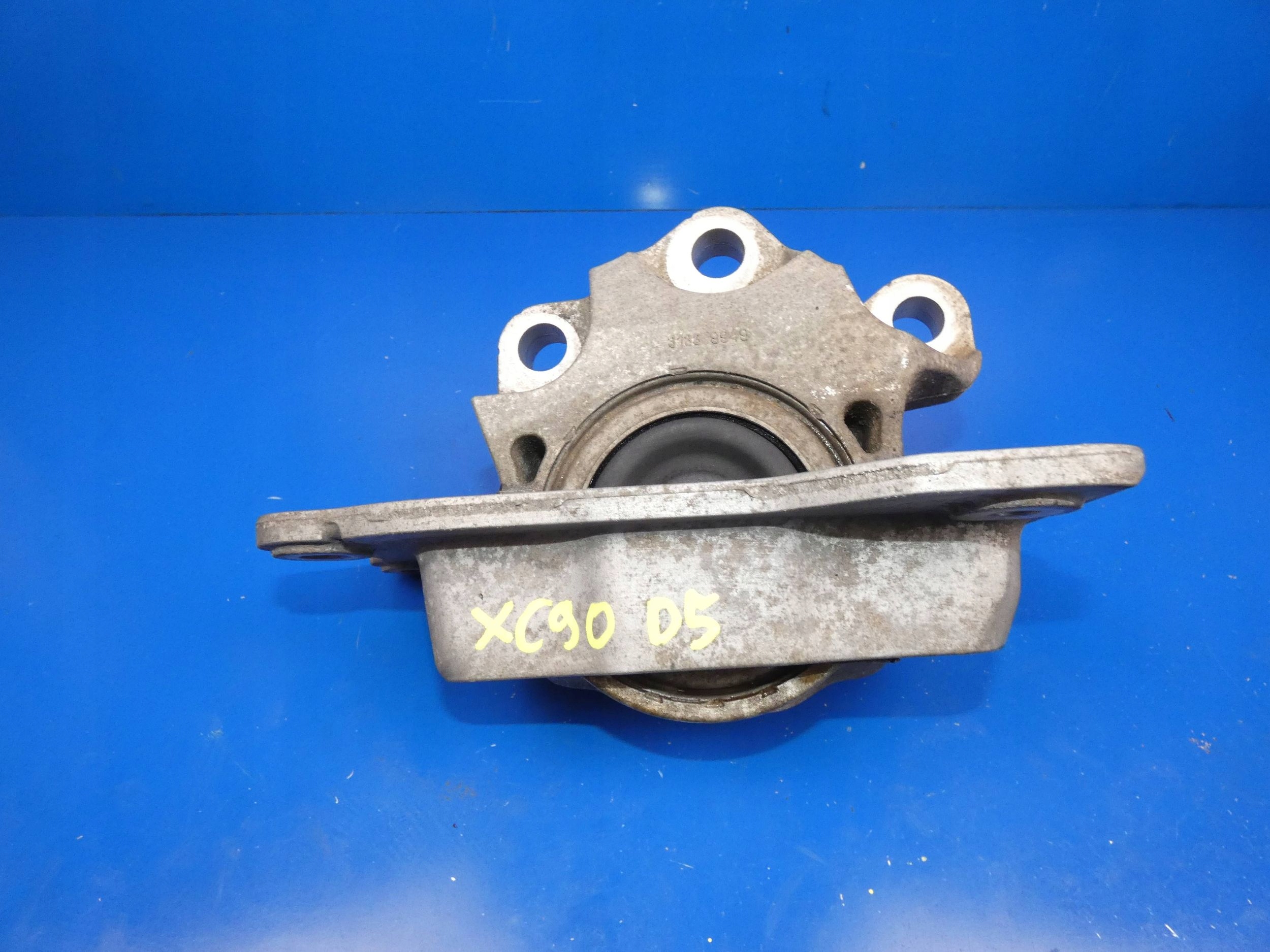 VOLVO XC90 II XC60 II V90 S90 2.0 D5 D3 D4 holder engine mount