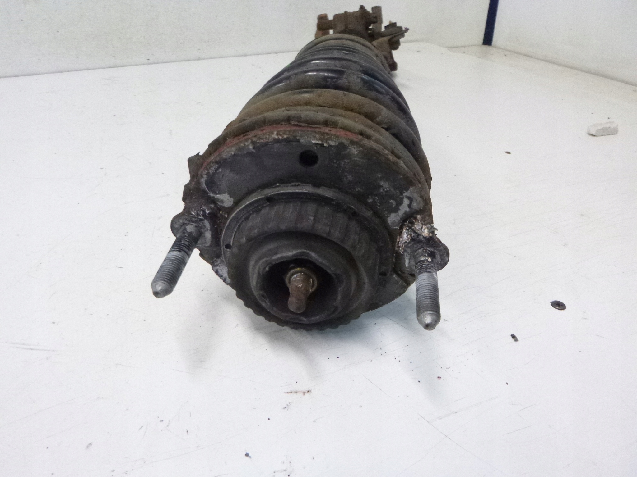 shock absorber front left Alfa Romeo 147 1.6 05r.