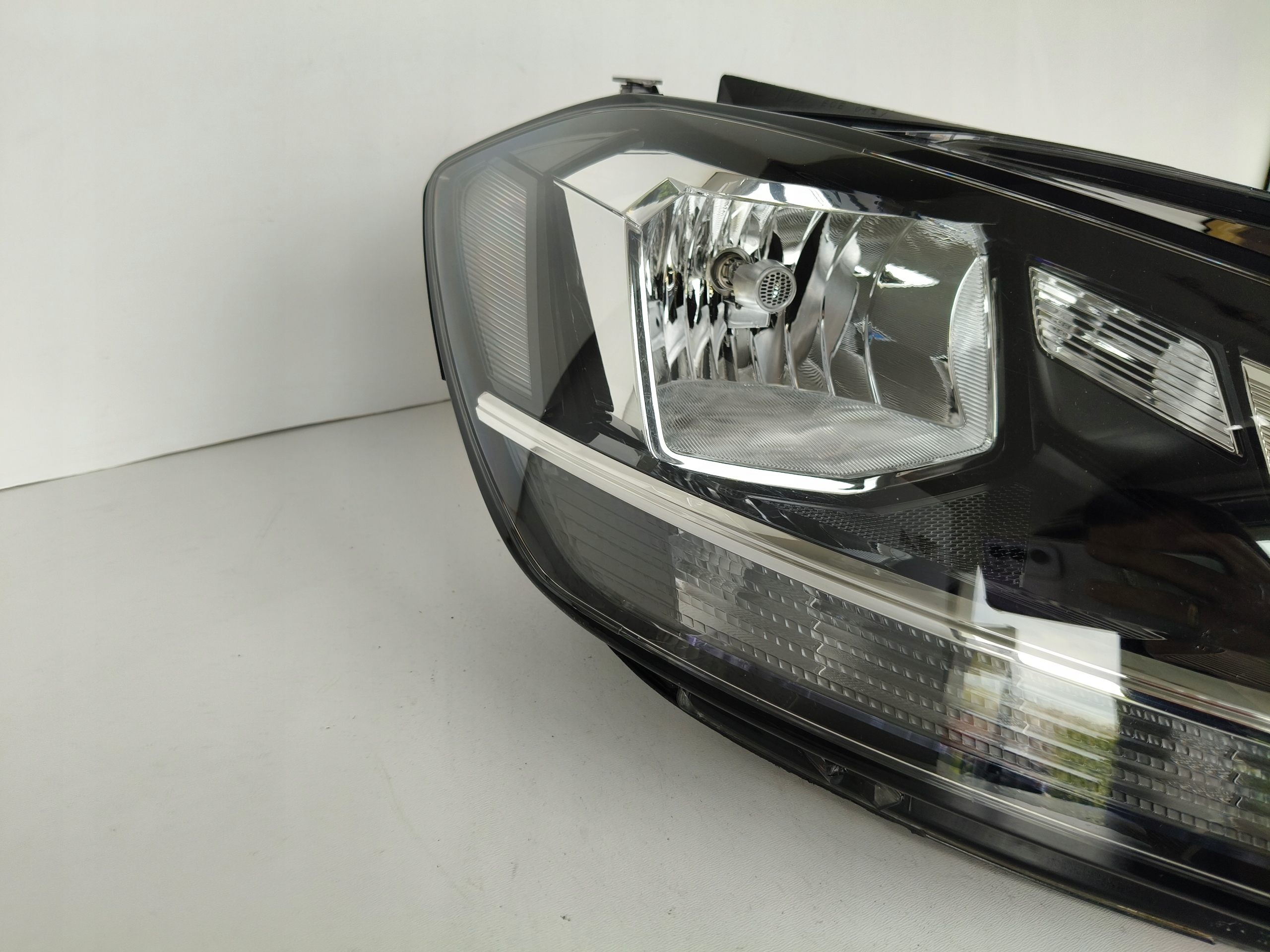 light right REFLEKTOR MERCEDES CLA W118 18- FULL LED