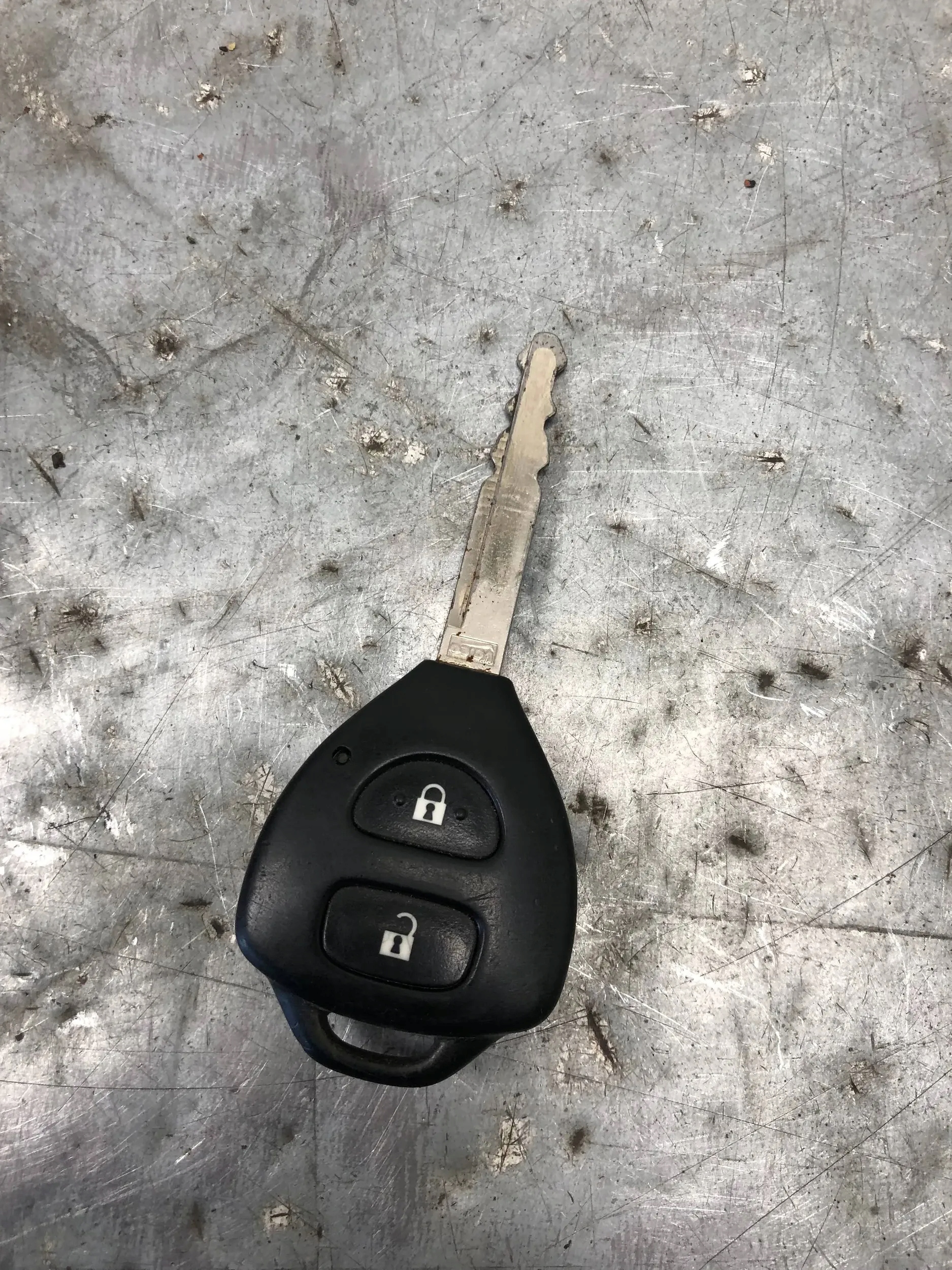 ignition + key TOYOTA AURIS and LIFT 45020-0203
