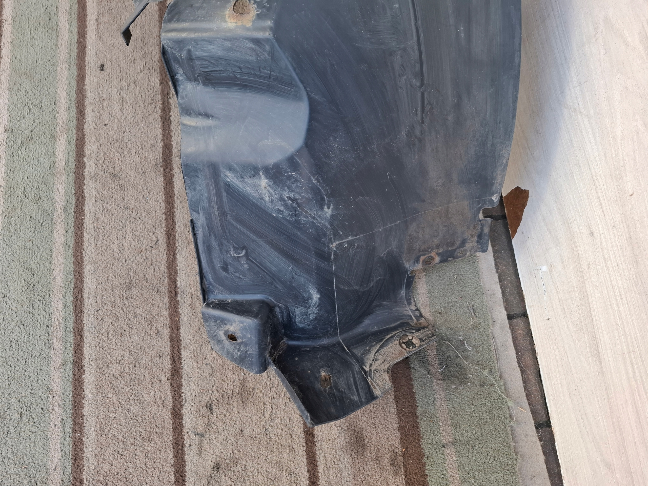 mudguard right front PORSCHE 911 996