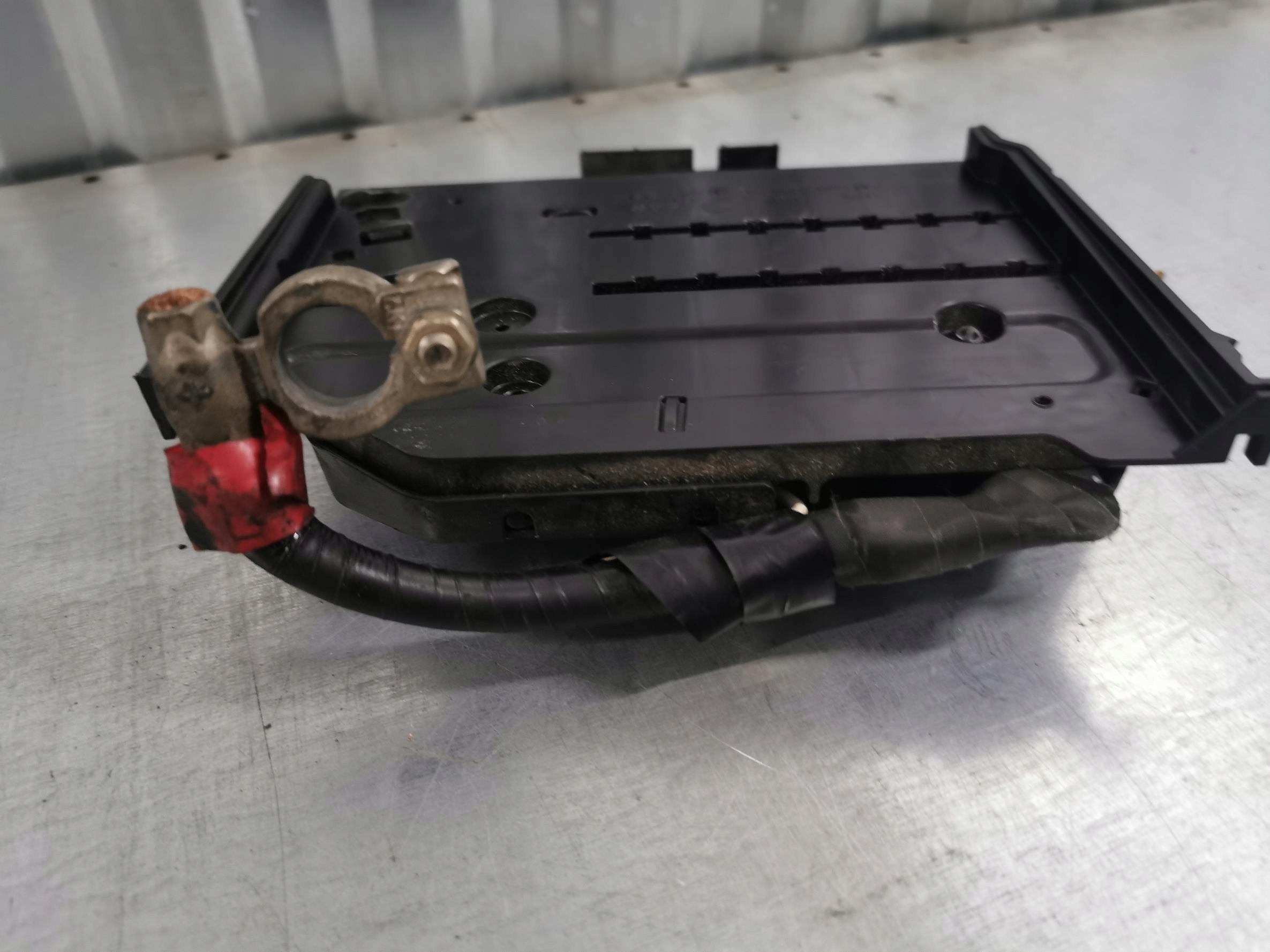 compartment terminal PLUSA FORD FOCUS MK3 2.0 TDCI AV6T-14A067-BC