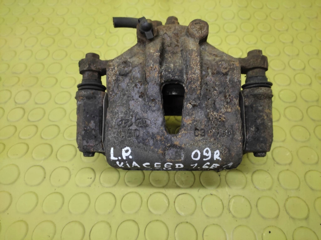 KIA CEED and 1.6 16V caliper brake left front