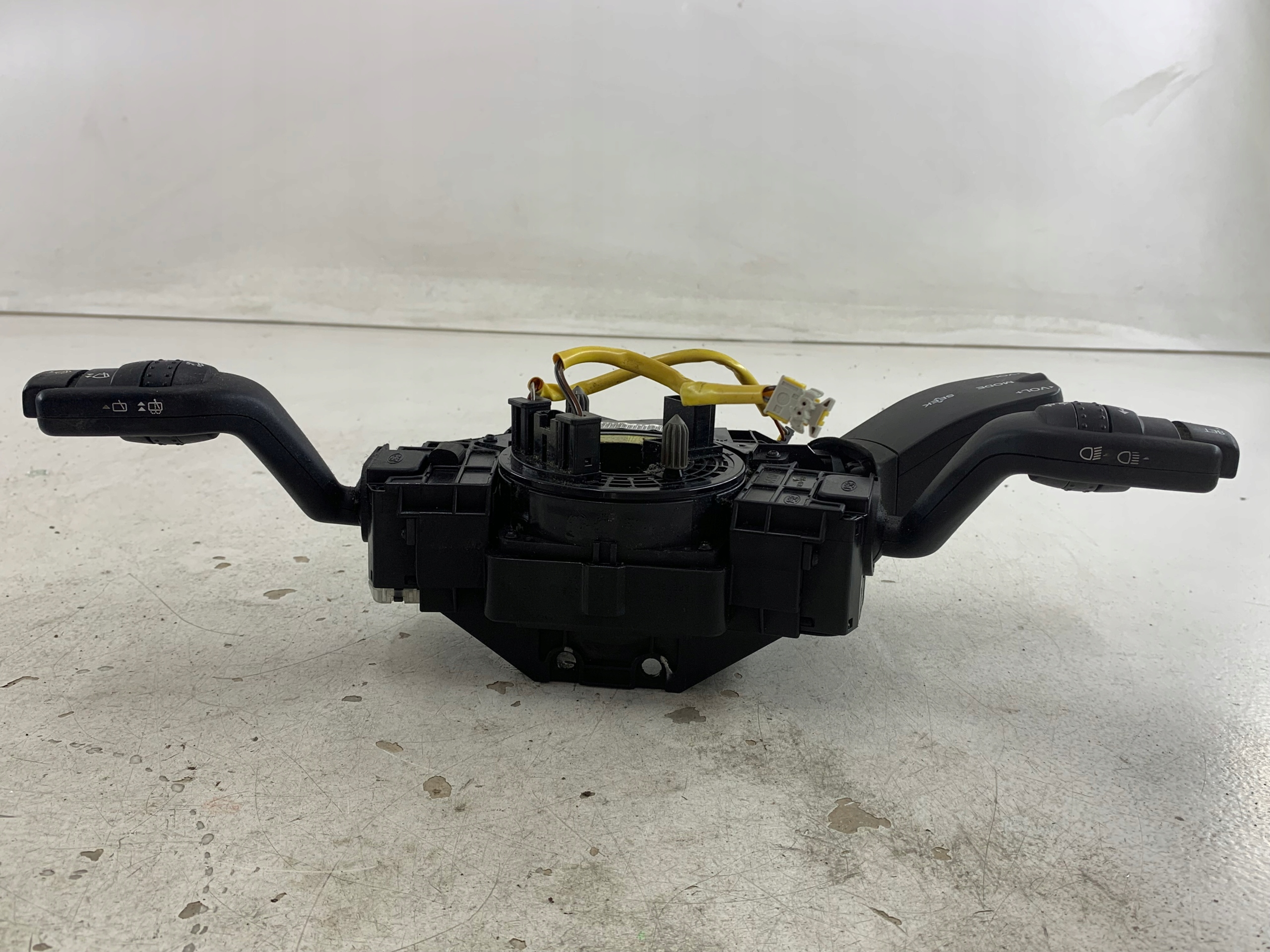 steering wheel levers and controls FORD C-MAX 03-07 3M5T14A664AB