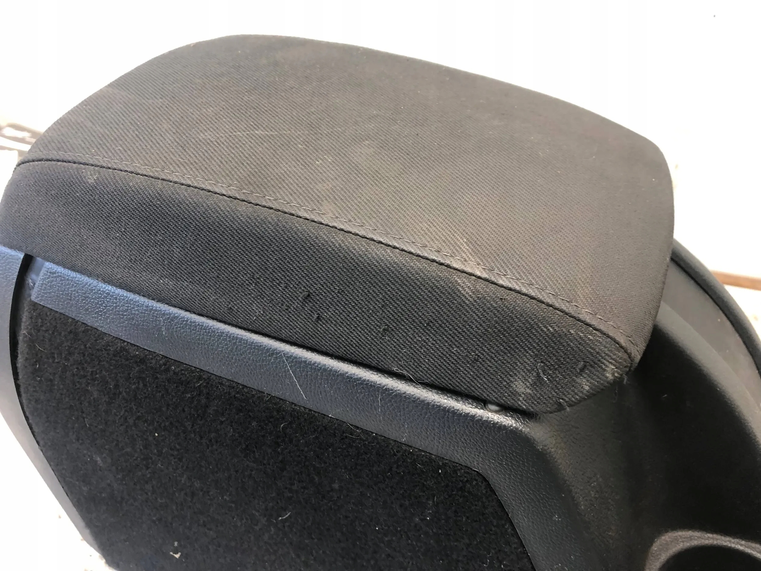 TUNEL central armrest SKODA OCTAVIA II SCOUT 1Z1863241