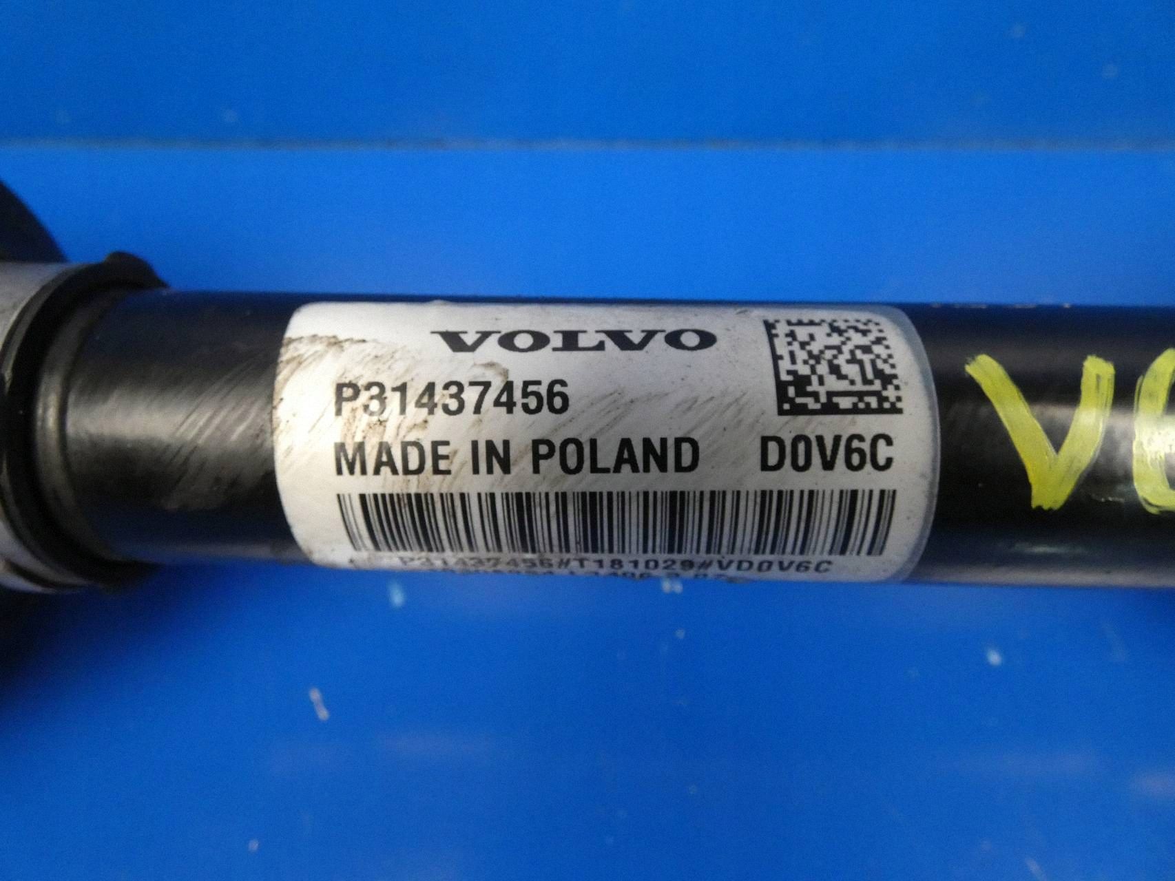 VOLVO V60 II S60 III 2.0 D3 D4 semi-axis right front front