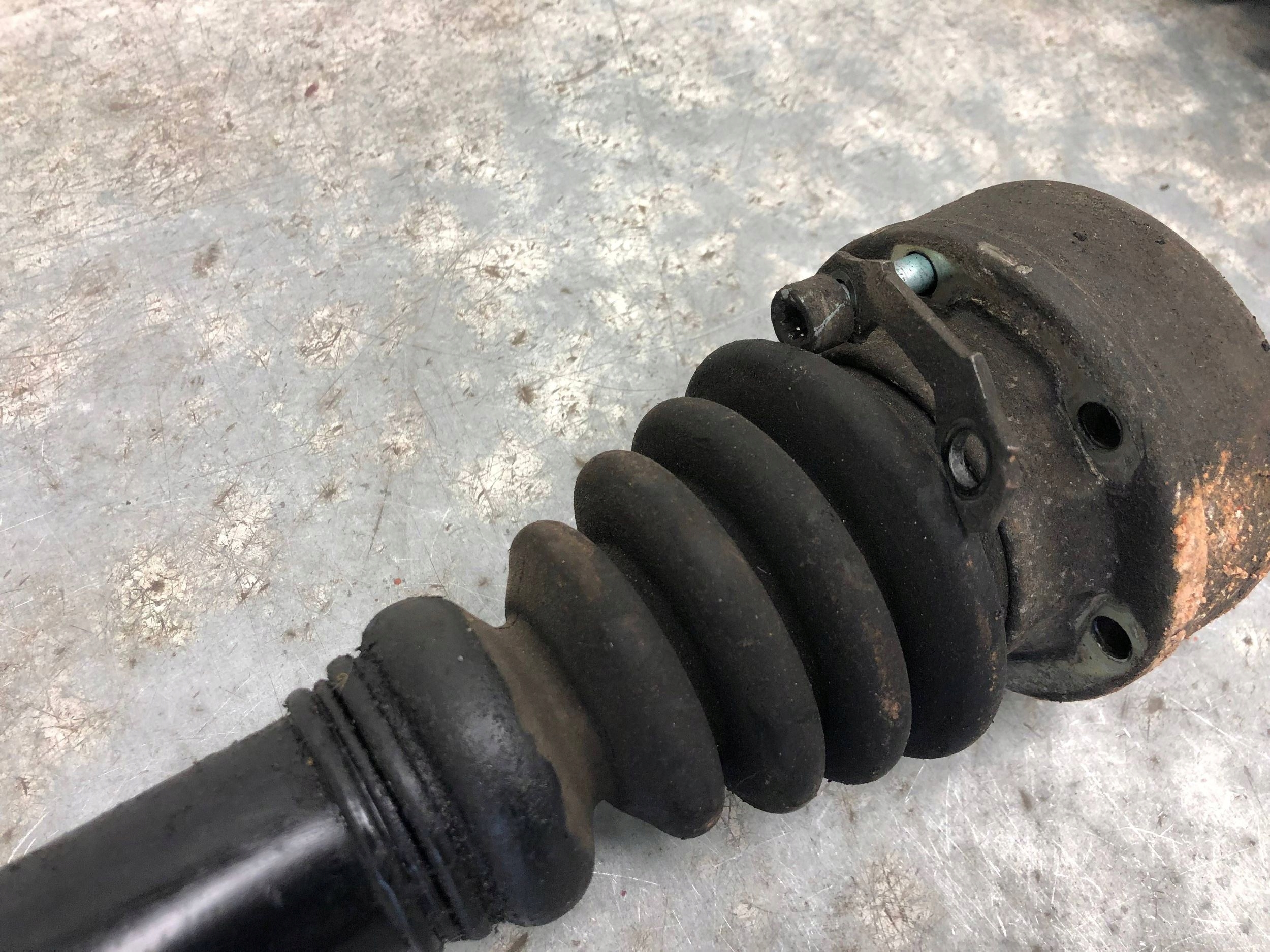 semi-axis right VW NEW BEETLE 1J0407272AH