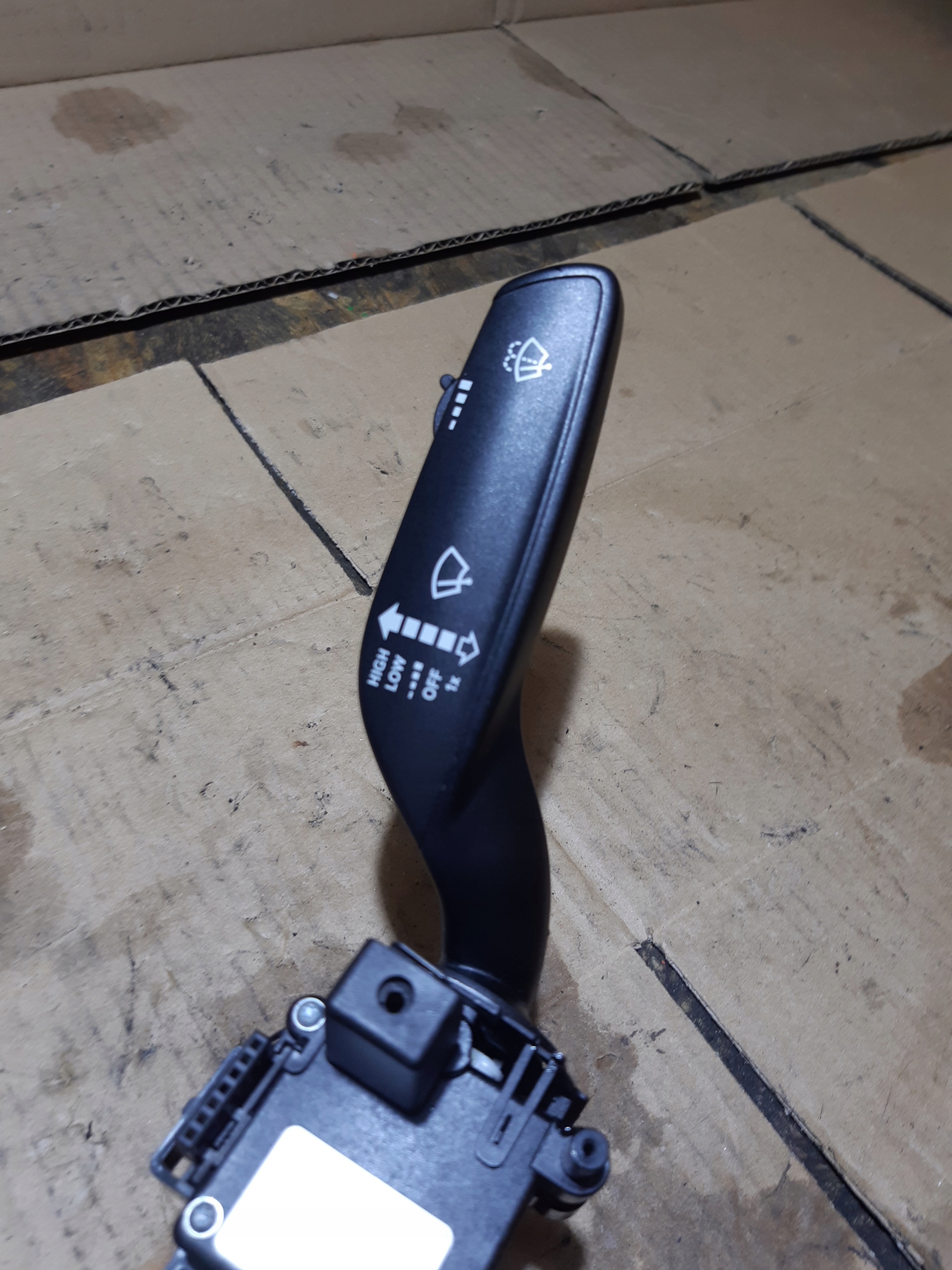 AUDI A6 C7 DEVIO LUCI TERGICRISTALLO TERGI PAGAJE DEVIO LUCI DEVIO TEMPOMAT 4G0953502A