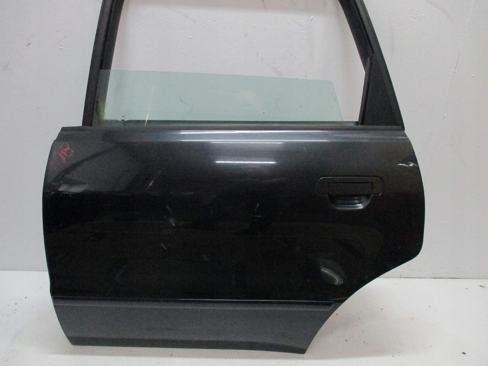 TÜR LINKS HINTEN AUDI A4 8D9