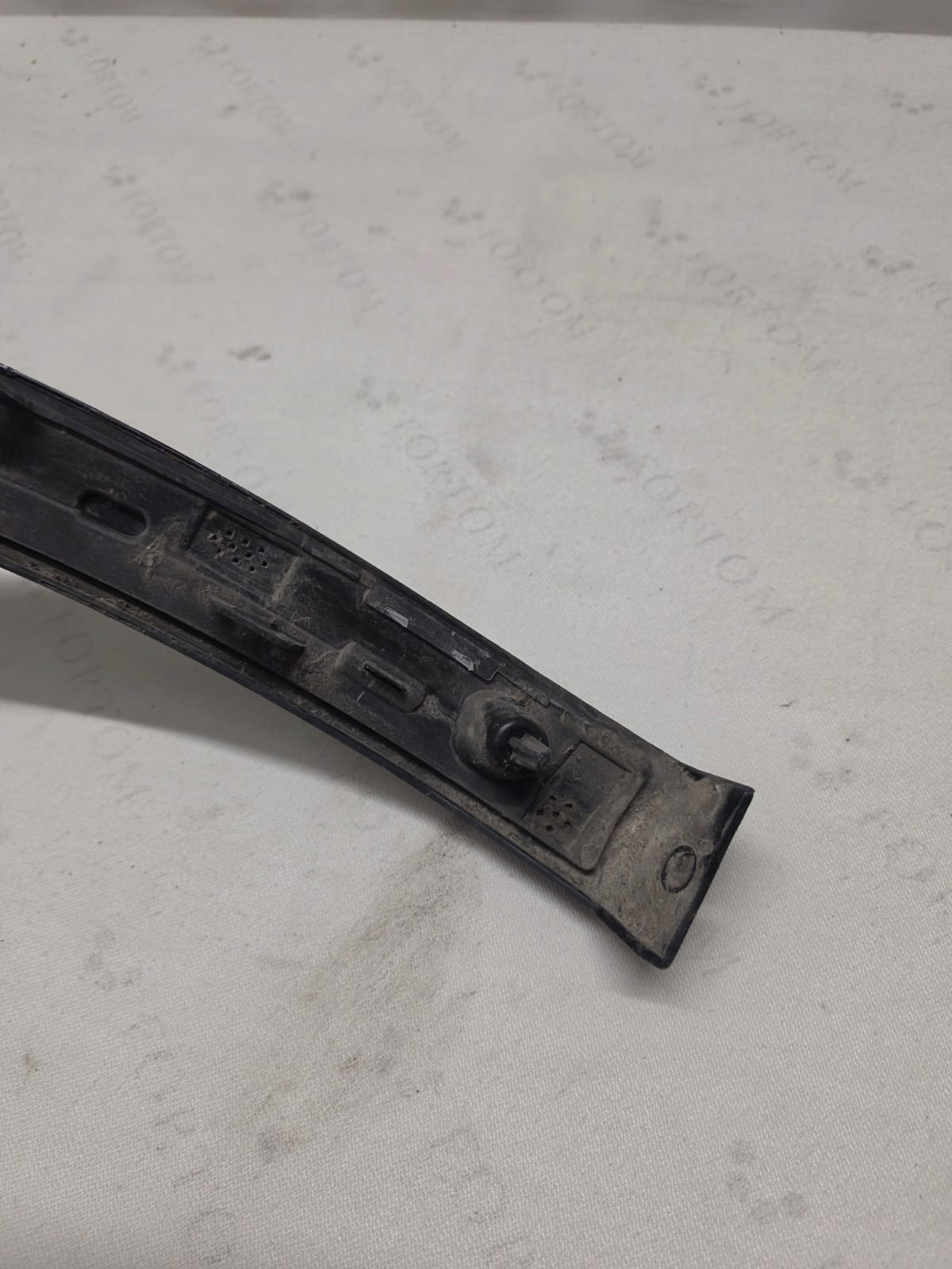 RENAULT AUSTRAL 22-> moulding cap left front