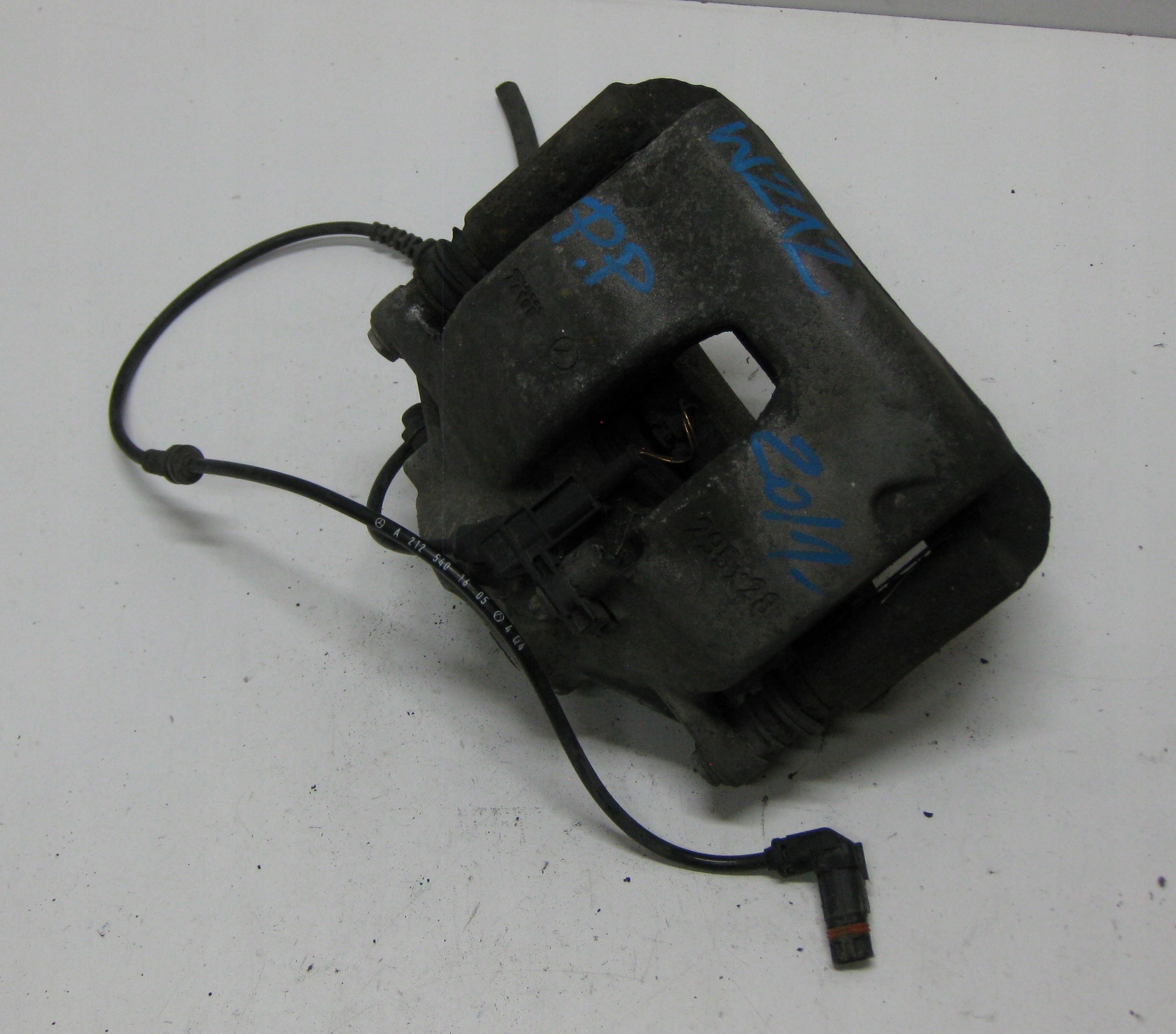 MERCEDES W212 LIFT E KLASA caliper brake right front