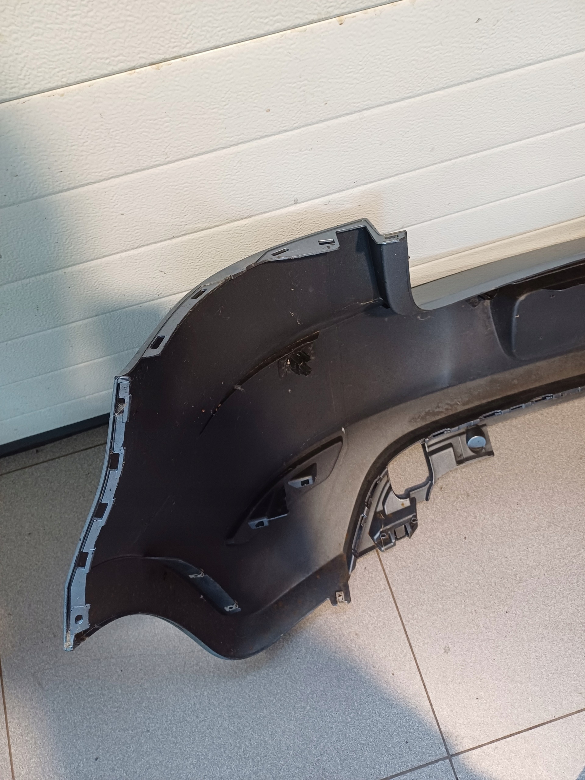 bumper rear part rear VW GOLF VI 6 HB 4 X PDC 5K6807421