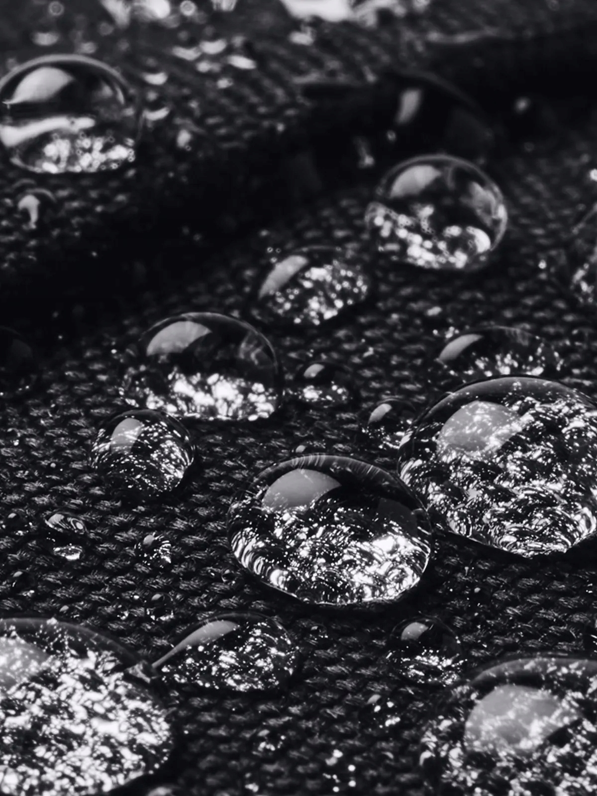 SASZETKA NERKA BIODRÓWKA UNDER ARMOUR WODOODPORNA KIESZEŃ RFID 2L Materiał dominujący inny