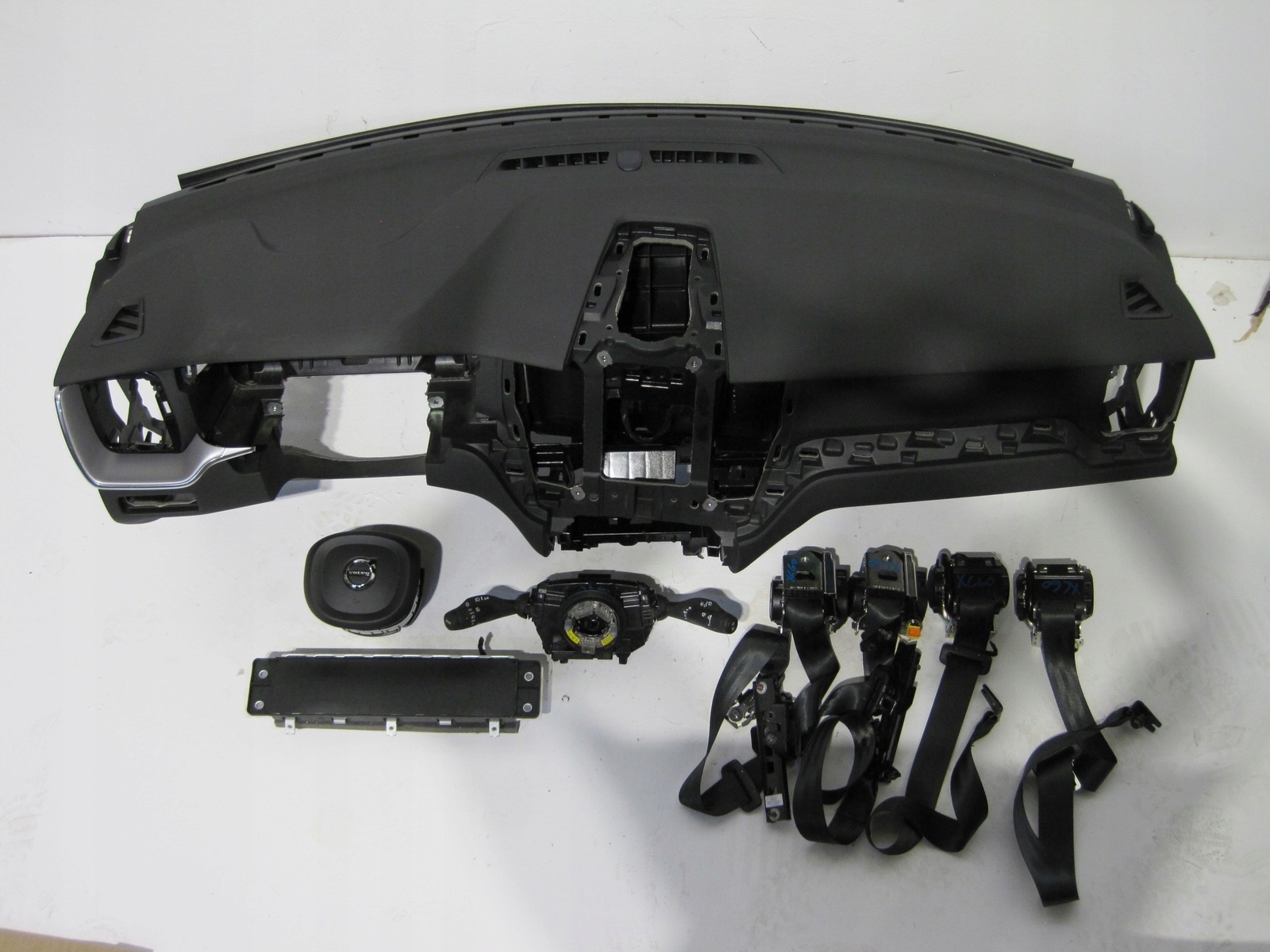 dashboard VOLVO XC60 II XC 60