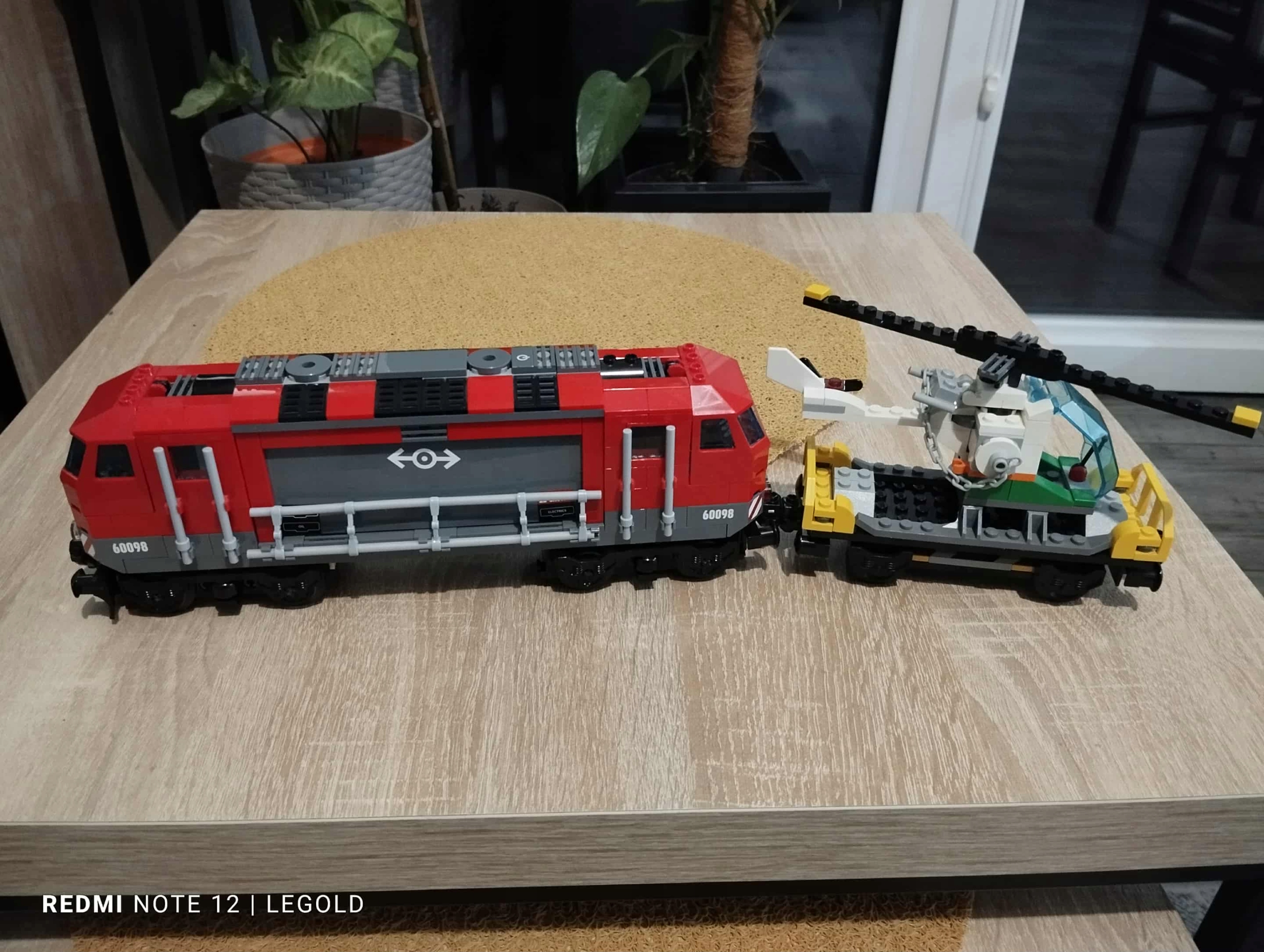 Lego 60098 City Vlak Lokomotiva Plus Vagon Vrtulník Unikát