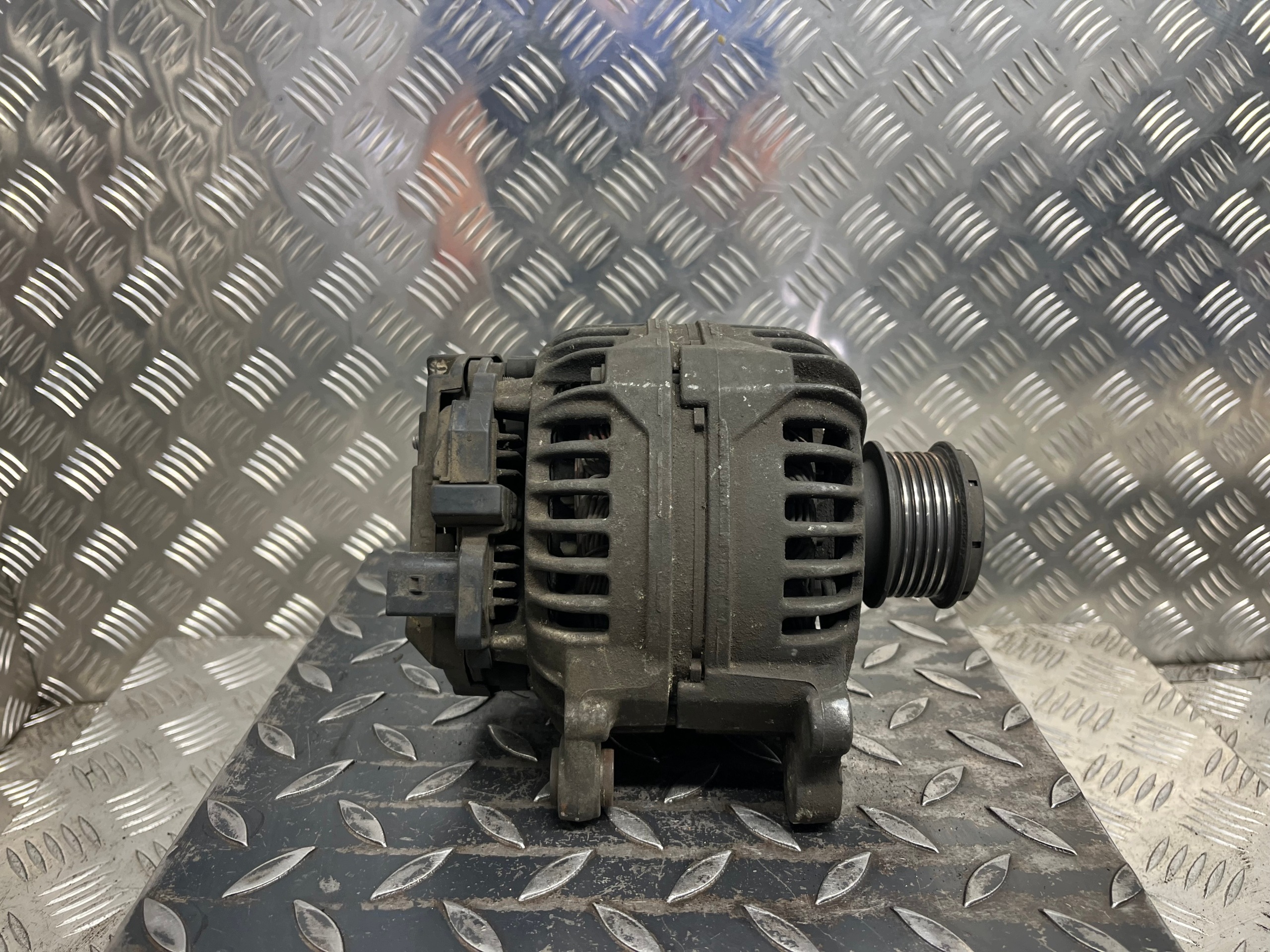 alternator VOLKSWAGEN GOLF 4 028903028E