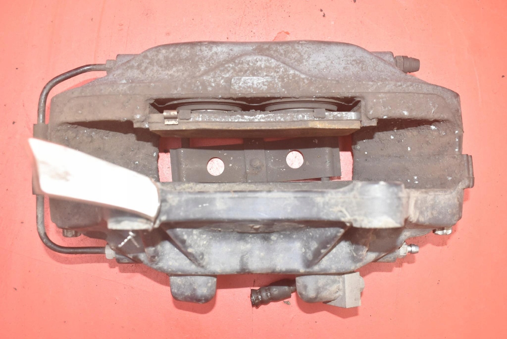 caliper brake right front 1042640-00-F TESLA MODEL S PERFORMANCE LIFT