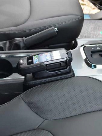 Držák na telefon Kuda Nissan Pathfinder a Navara D40 2007-do