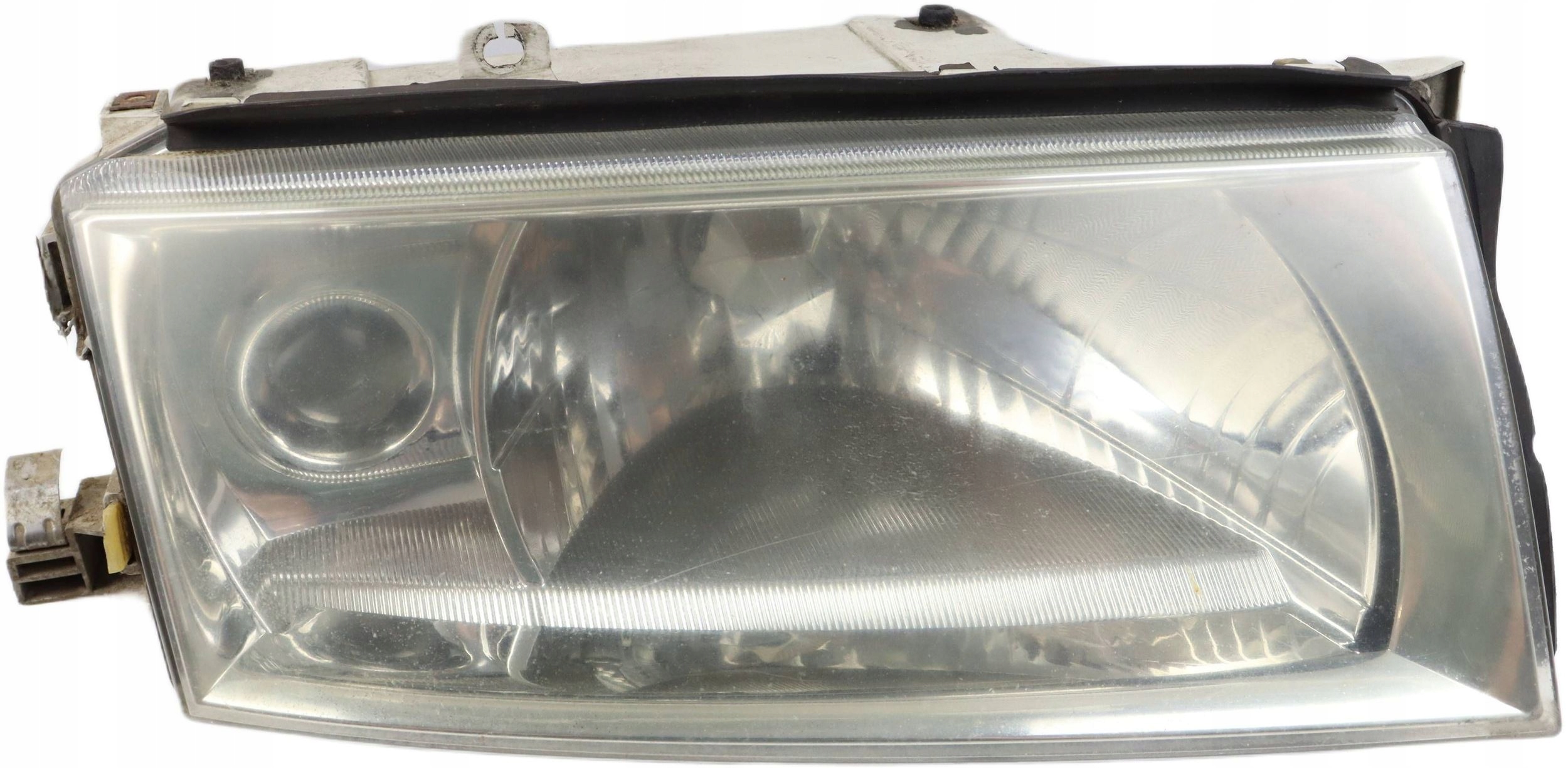 SKODA OCTAVIA and light front right front replacement TYC 20-6231 EUROPA