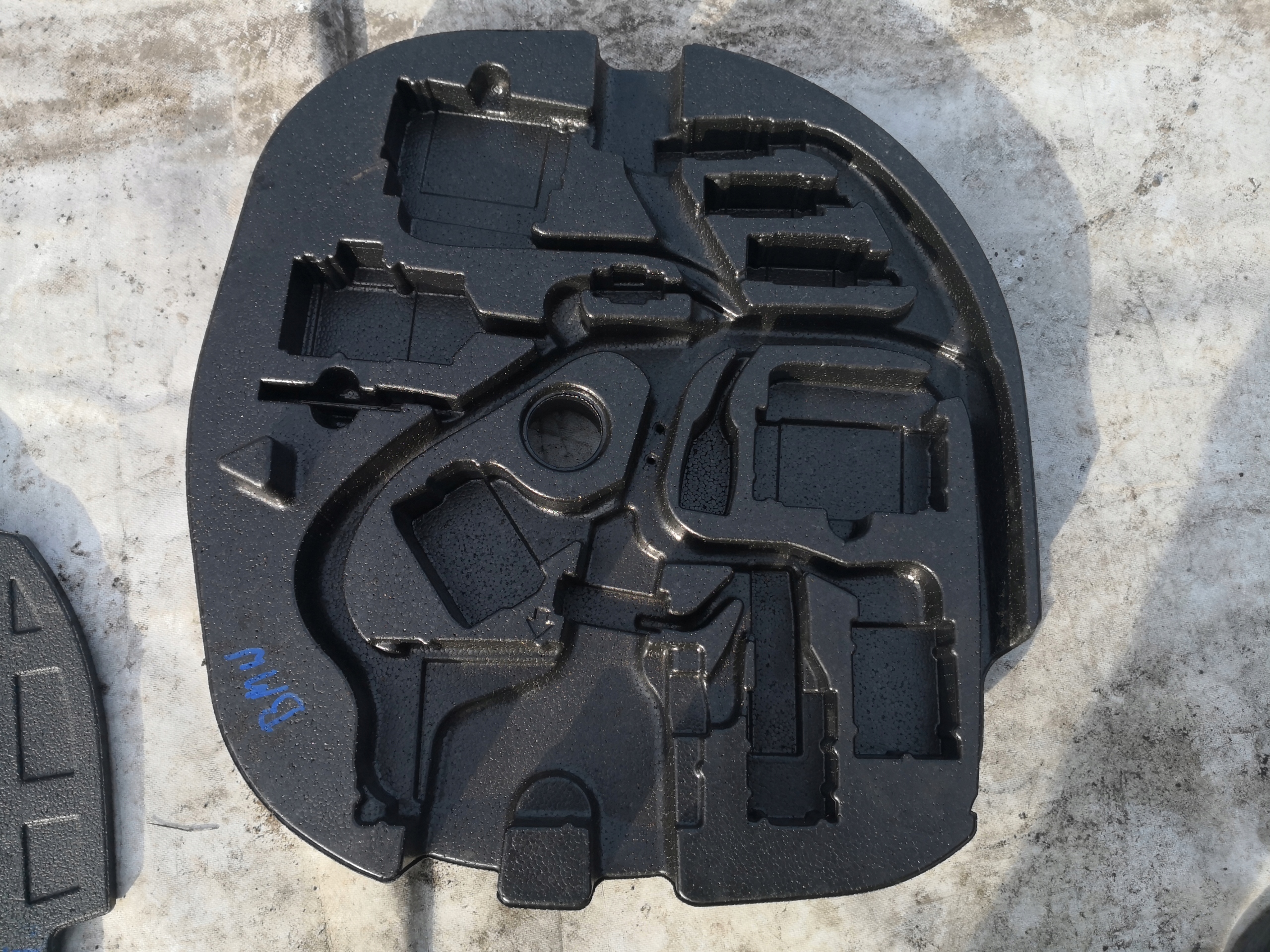WKLAD polystirene boot BMW E61 LIFT